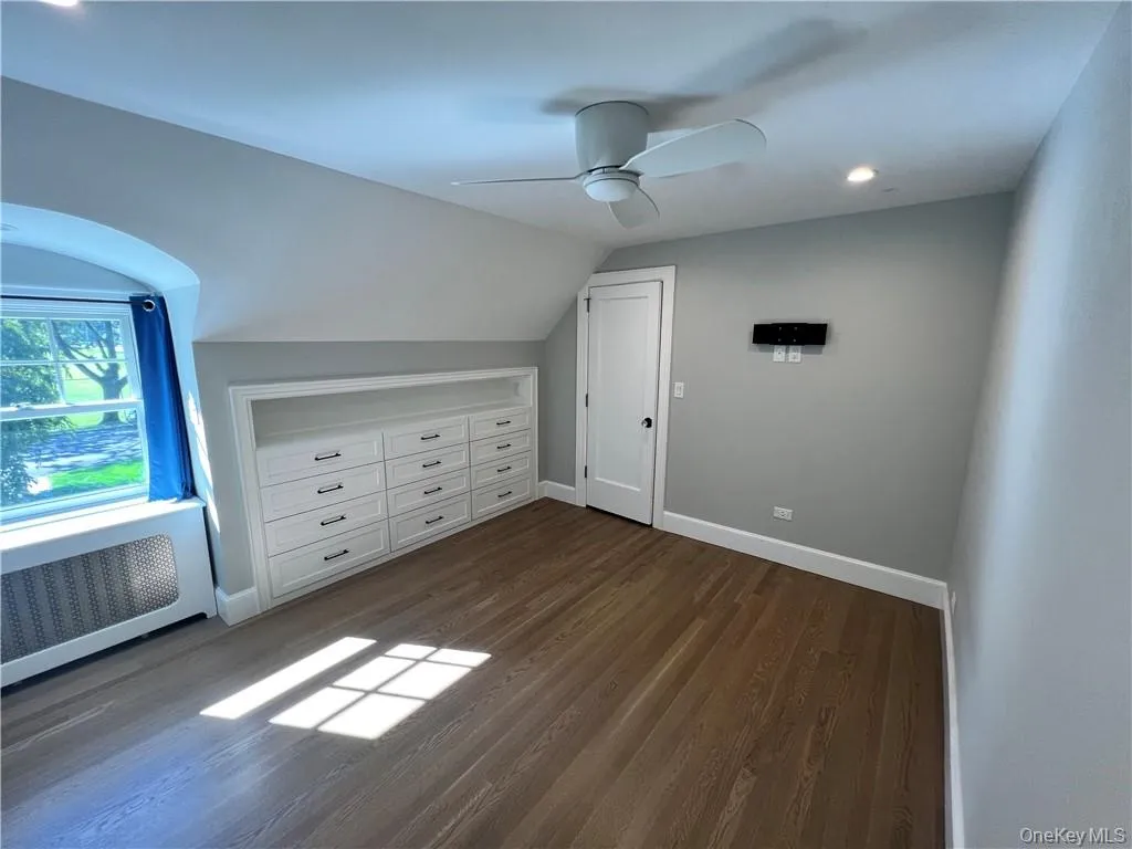 88 Hartsdale Avenue, White Plains, NY, 5 Bedrooms Bedrooms, 9 Rooms Rooms,3 BathroomsBathrooms,Residential Lease,For Rent,Hartsdale,0,1051353 88 Hartsdale Avenue, White Plains, NY, 5 Bedrooms Bedrooms, 9 Rooms Rooms,3 BathroomsBathrooms,Residential Lease,For Rent,Hartsdale,0,1051353