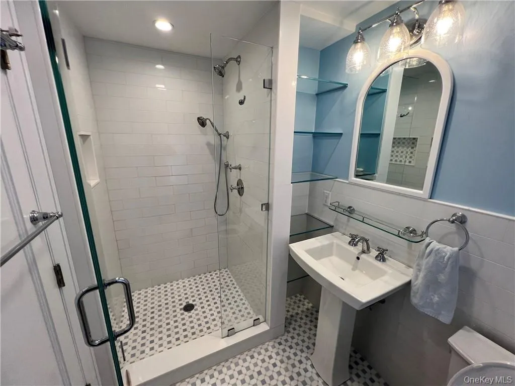 88 Hartsdale Avenue, White Plains, NY, 5 Bedrooms Bedrooms, 9 Rooms Rooms,3 BathroomsBathrooms,Residential Lease,For Rent,Hartsdale,0,1051353 88 Hartsdale Avenue, White Plains, NY, 5 Bedrooms Bedrooms, 9 Rooms Rooms,3 BathroomsBathrooms,Residential Lease,For Rent,Hartsdale,0,1051353