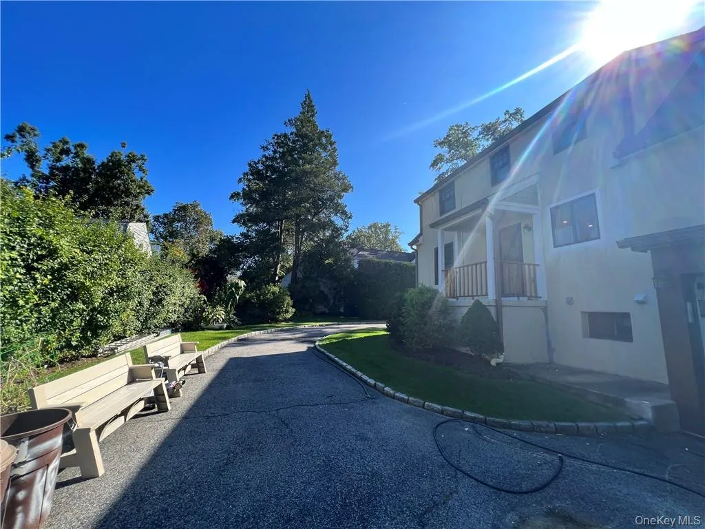 88 Hartsdale Avenue, White Plains, NY, 5 Bedrooms Bedrooms, 9 Rooms Rooms,3 BathroomsBathrooms,Residential Lease,For Rent,Hartsdale,0,1051353 88 Hartsdale Avenue, White Plains, NY, 5 Bedrooms Bedrooms, 9 Rooms Rooms,3 BathroomsBathrooms,Residential Lease,For Rent,Hartsdale,0,1051353
