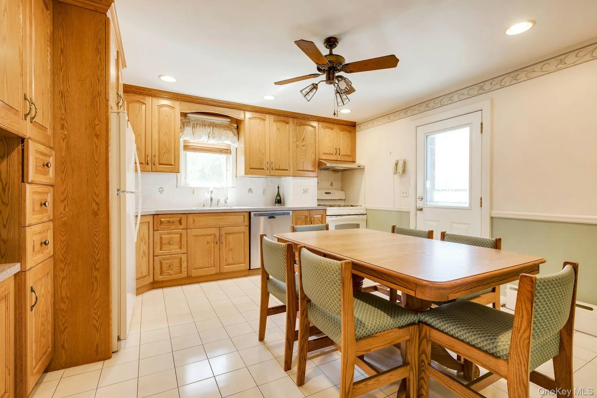 59 11th Street, Oyster Bay, NY, 3 Bedrooms Bedrooms, 8 Rooms Rooms,2 BathroomsBathrooms,Residential,For Rent,11th,0,1051358 59 11th Street, Oyster Bay, NY, 3 Bedrooms Bedrooms, 8 Rooms Rooms,2 BathroomsBathrooms,Residential,For Rent,11th,0,1051358