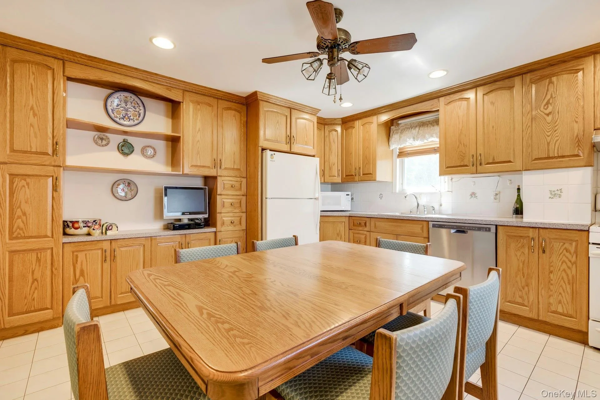 59 11th Street, Oyster Bay, NY, 3 Bedrooms Bedrooms, 8 Rooms Rooms,2 BathroomsBathrooms,Residential,For Rent,11th,0,1051358 59 11th Street, Oyster Bay, NY, 3 Bedrooms Bedrooms, 8 Rooms Rooms,2 BathroomsBathrooms,Residential,For Rent,11th,0,1051358