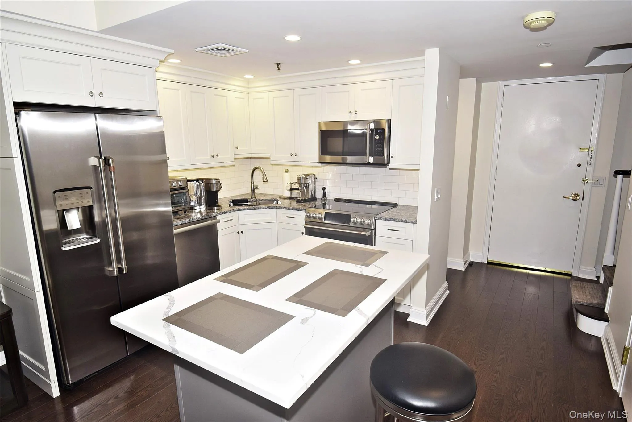 111 Cherry Valley Avenue, Hempstead, NY, 1 Bedroom Bedrooms, 3 Rooms Rooms,1 BathroomBathrooms,Residential Lease,For Rent,Cherry Valley,0,1051374 111 Cherry Valley Avenue, Hempstead, NY, 1 Bedroom Bedrooms, 3 Rooms Rooms,1 BathroomBathrooms,Residential Lease,For Rent,Cherry Valley,0,1051374
