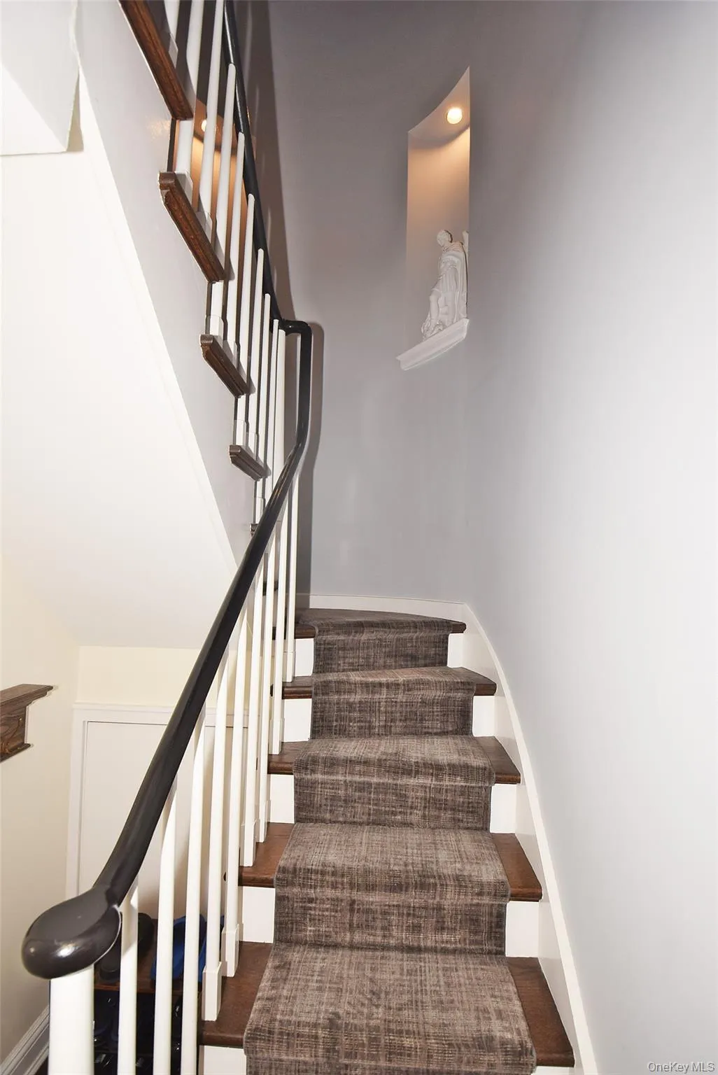 111 Cherry Valley Avenue, Hempstead, NY, 1 Bedroom Bedrooms, 3 Rooms Rooms,1 BathroomBathrooms,Residential Lease,For Rent,Cherry Valley,0,1051374 111 Cherry Valley Avenue, Hempstead, NY, 1 Bedroom Bedrooms, 3 Rooms Rooms,1 BathroomBathrooms,Residential Lease,For Rent,Cherry Valley,0,1051374