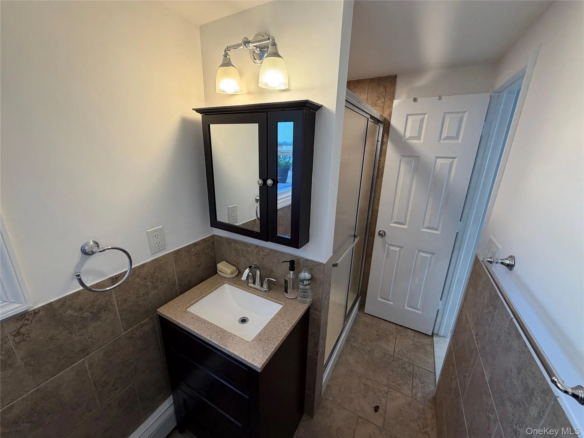 1967 Decatur Avenue, Hempstead, NY, 1 Bedroom Bedrooms, 4 Room Rooms,1 BathroomBathrooms,Residential Lease,For Rent,Decatur,0,1051375 1967 Decatur Avenue, Hempstead, NY, 1 Bedroom Bedrooms, 4 Room Rooms,1 BathroomBathrooms,Residential Lease,For Rent,Decatur,0,1051375