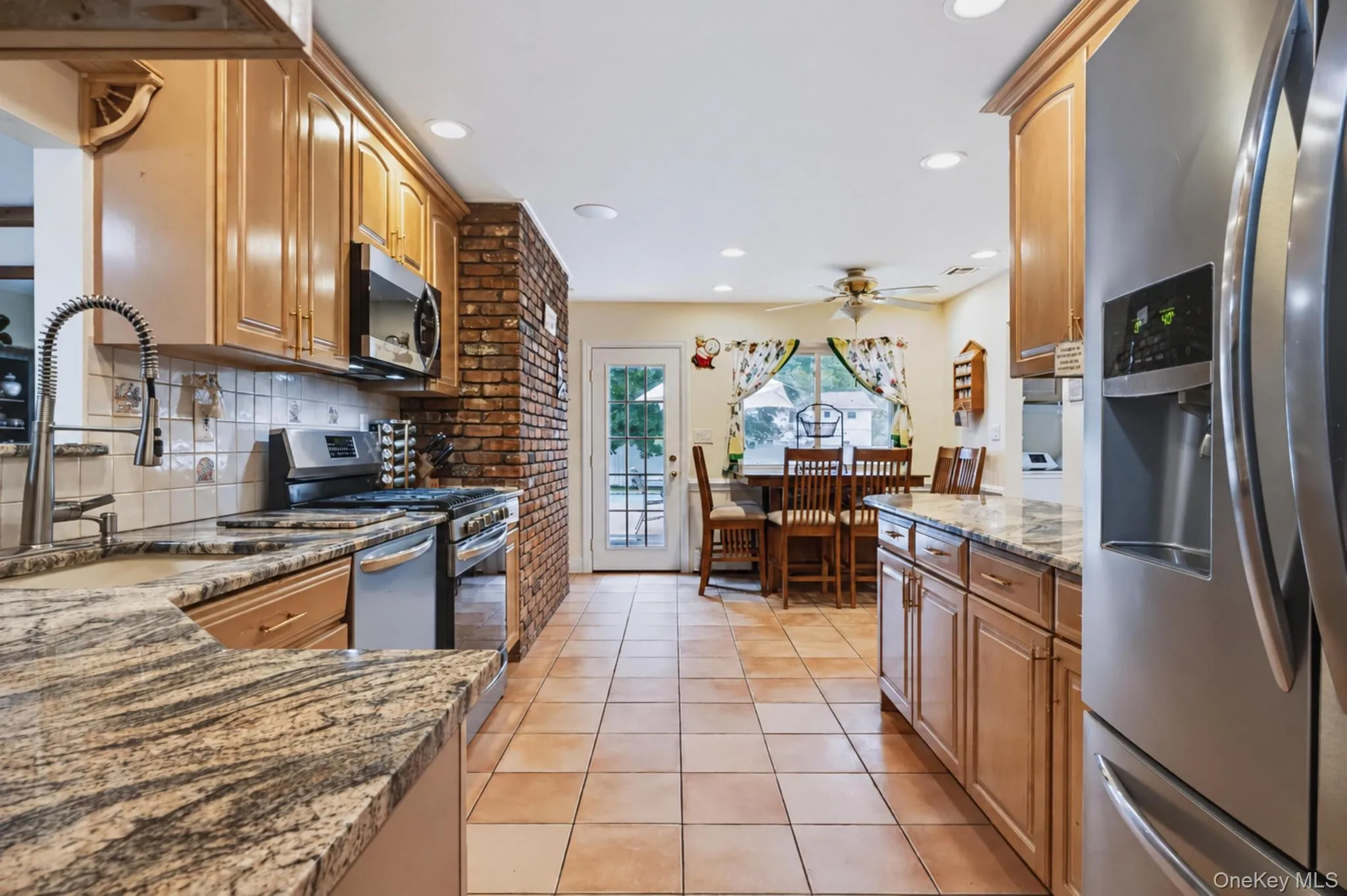 281 Town Line Road, Huntington, NY, 4 Bedrooms Bedrooms, 9 Rooms Rooms,3 BathroomsBathrooms,Residential,For Rent,Town Line,0,1051385 281 Town Line Road, Huntington, NY, 4 Bedrooms Bedrooms, 9 Rooms Rooms,3 BathroomsBathrooms,Residential,For Rent,Town Line,0,1051385