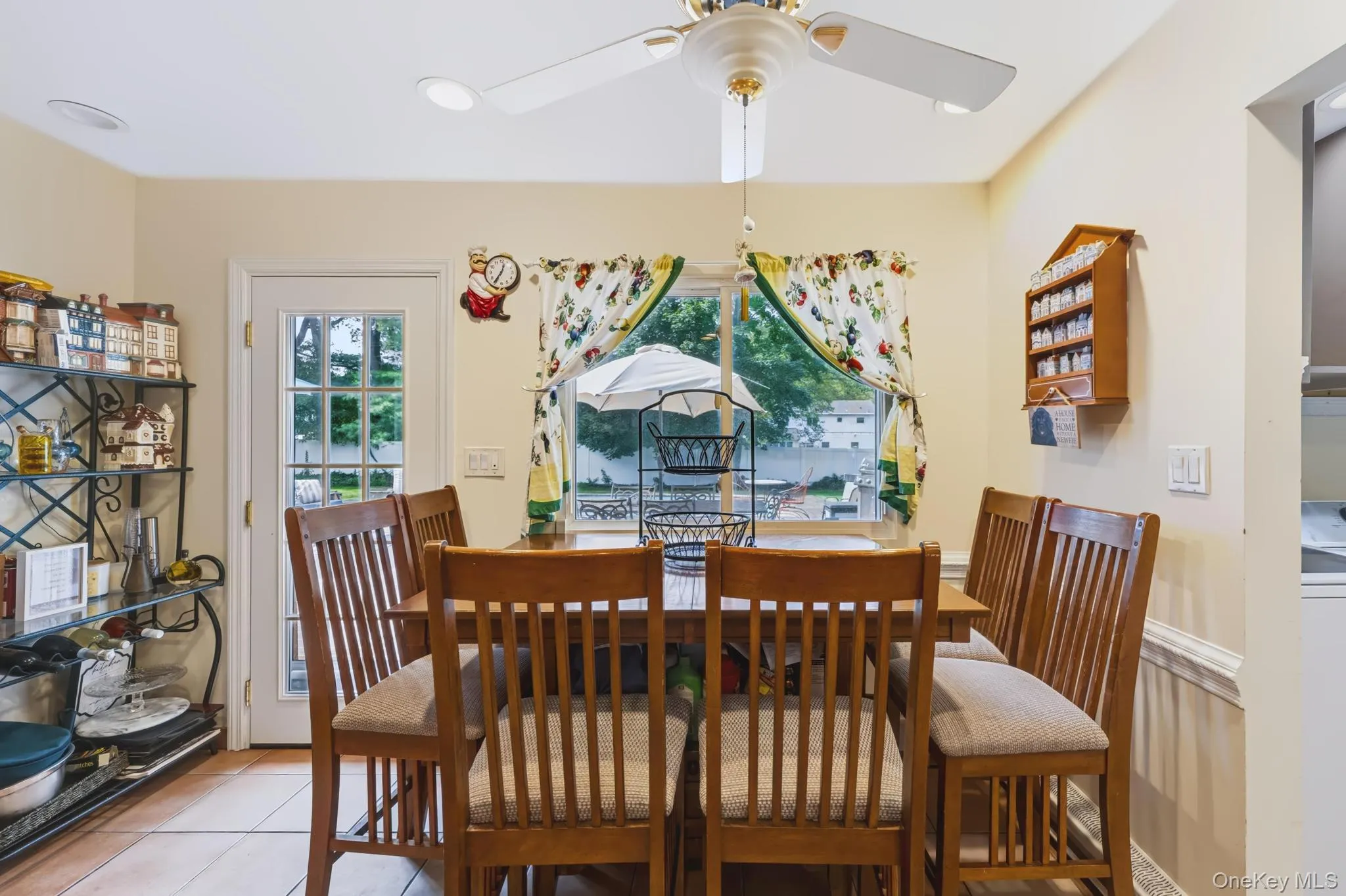 281 Town Line Road, Huntington, NY, 4 Bedrooms Bedrooms, 9 Rooms Rooms,3 BathroomsBathrooms,Residential,For Rent,Town Line,0,1051385 281 Town Line Road, Huntington, NY, 4 Bedrooms Bedrooms, 9 Rooms Rooms,3 BathroomsBathrooms,Residential,For Rent,Town Line,0,1051385