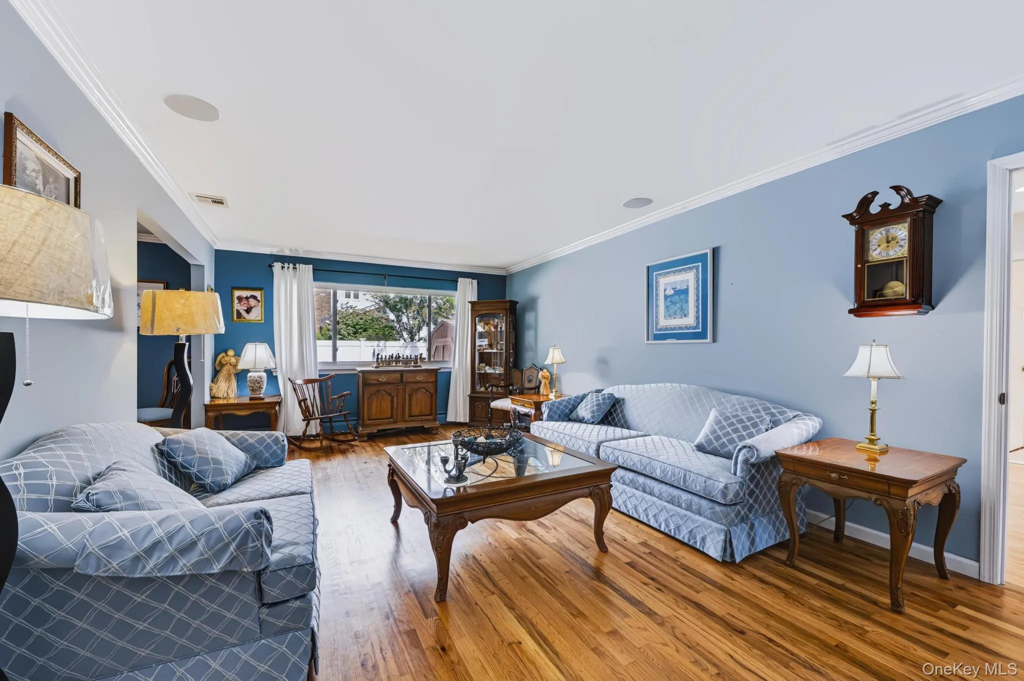 281 Town Line Road, Huntington, NY, 4 Bedrooms Bedrooms, 9 Rooms Rooms,3 BathroomsBathrooms,Residential,For Rent,Town Line,0,1051385 281 Town Line Road, Huntington, NY, 4 Bedrooms Bedrooms, 9 Rooms Rooms,3 BathroomsBathrooms,Residential,For Rent,Town Line,0,1051385
