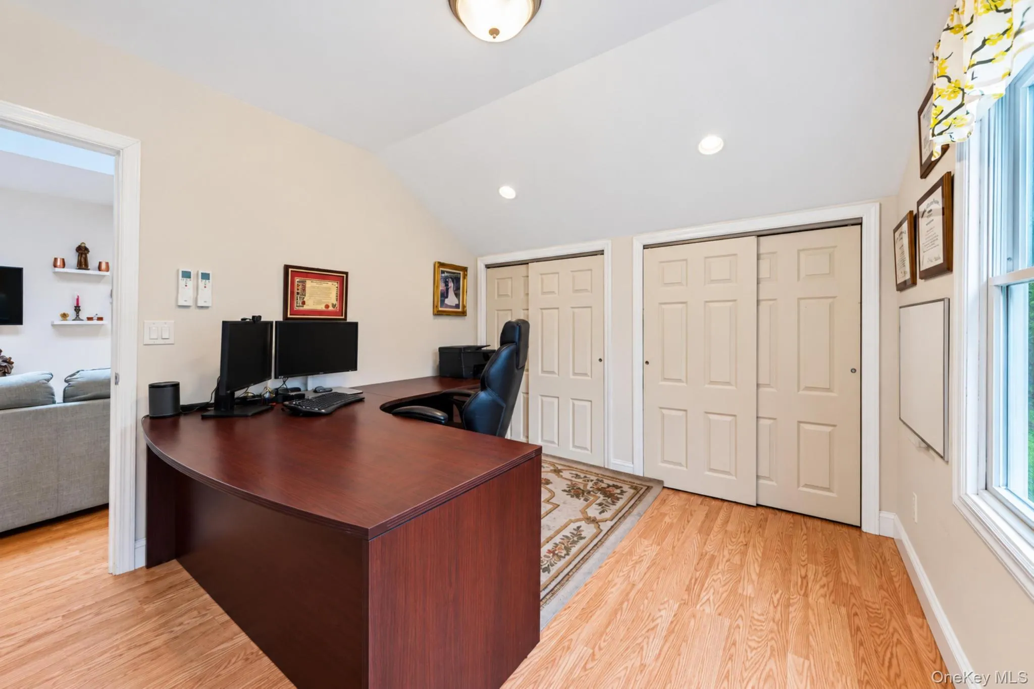281 Town Line Road, Huntington, NY, 4 Bedrooms Bedrooms, 9 Rooms Rooms,3 BathroomsBathrooms,Residential,For Rent,Town Line,0,1051385 281 Town Line Road, Huntington, NY, 4 Bedrooms Bedrooms, 9 Rooms Rooms,3 BathroomsBathrooms,Residential,For Rent,Town Line,0,1051385