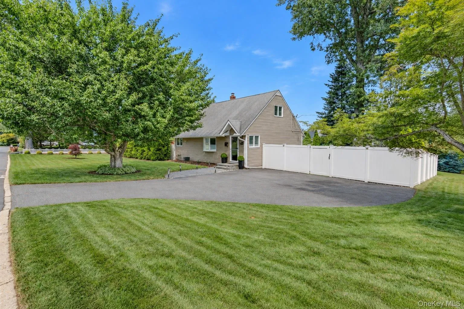 11 Jean Lane, Greenburgh, NY, 3 Bedrooms Bedrooms, 7 Rooms Rooms,1 BathroomBathrooms,Residential,For Rent,Jean,0,1051389 11 Jean Lane, Greenburgh, NY, 3 Bedrooms Bedrooms, 7 Rooms Rooms,1 BathroomBathrooms,Residential,For Rent,Jean,0,1051389