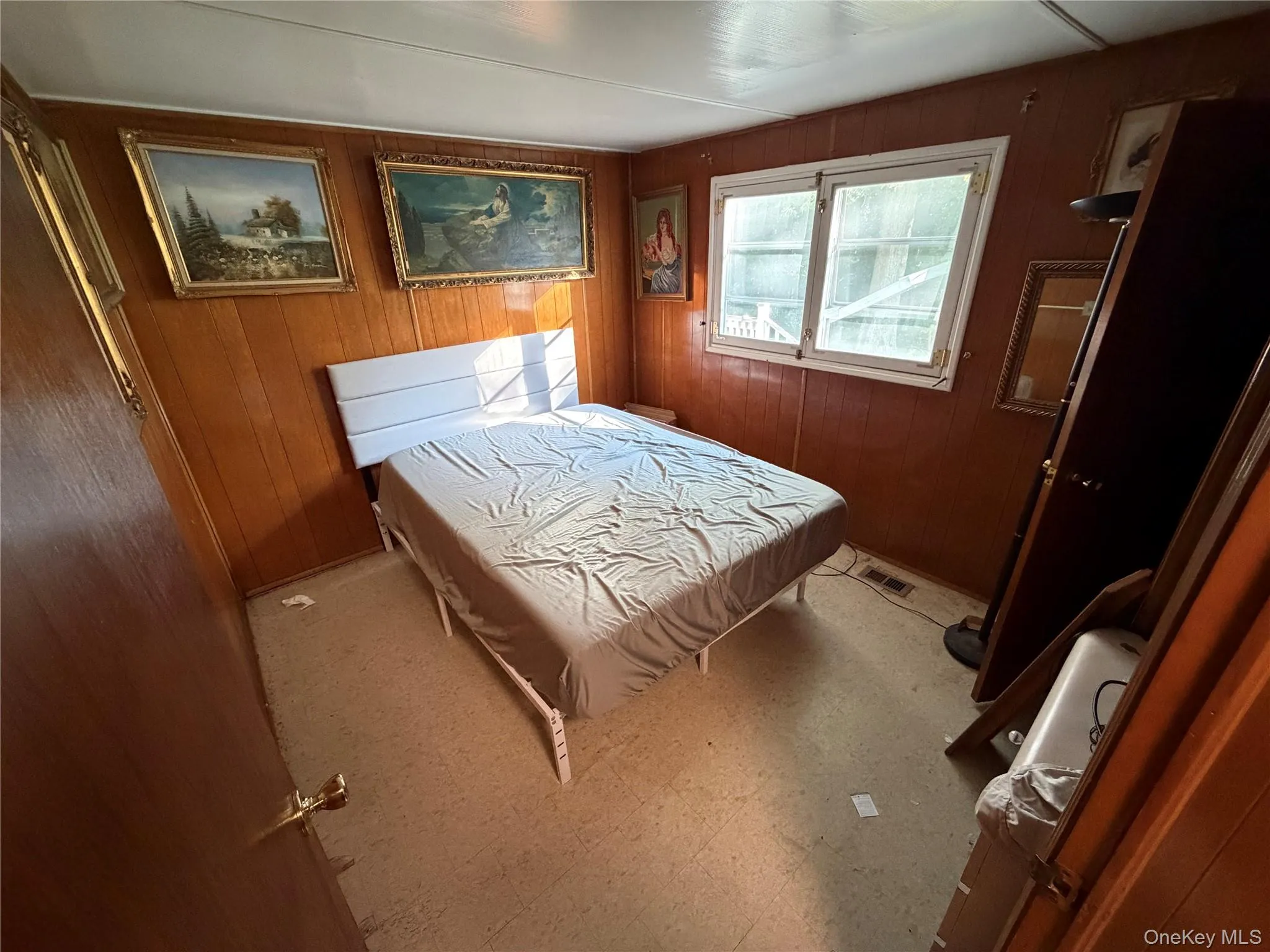 Bedroom Bedroom