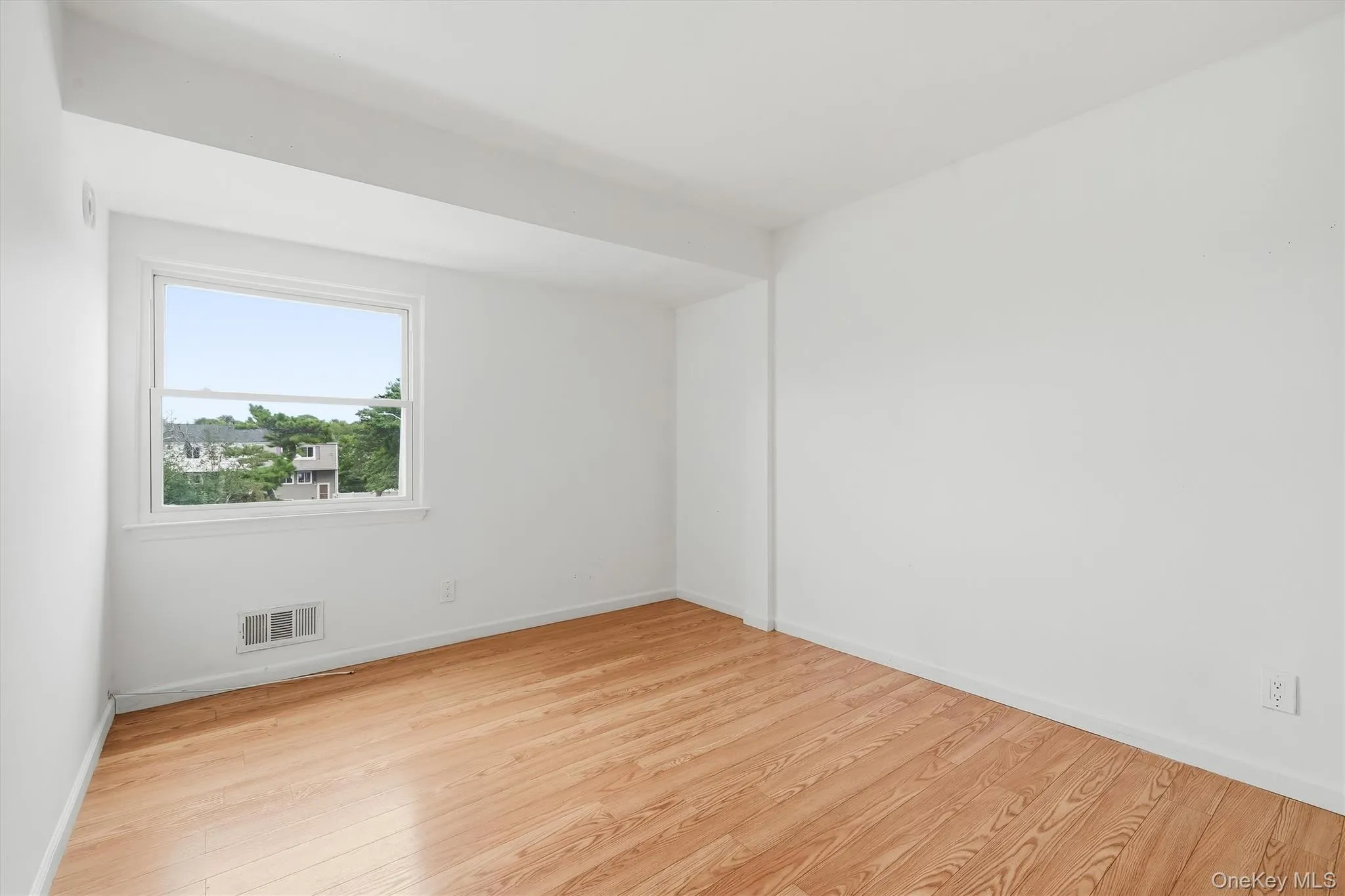 40 Silo Lane, Wallkill, NY, 3 Bedrooms Bedrooms, 6 Rooms Rooms,2 BathroomsBathrooms,Residential,For Rent,Silo,0,1051393 40 Silo Lane, Wallkill, NY, 3 Bedrooms Bedrooms, 6 Rooms Rooms,2 BathroomsBathrooms,Residential,For Rent,Silo,0,1051393