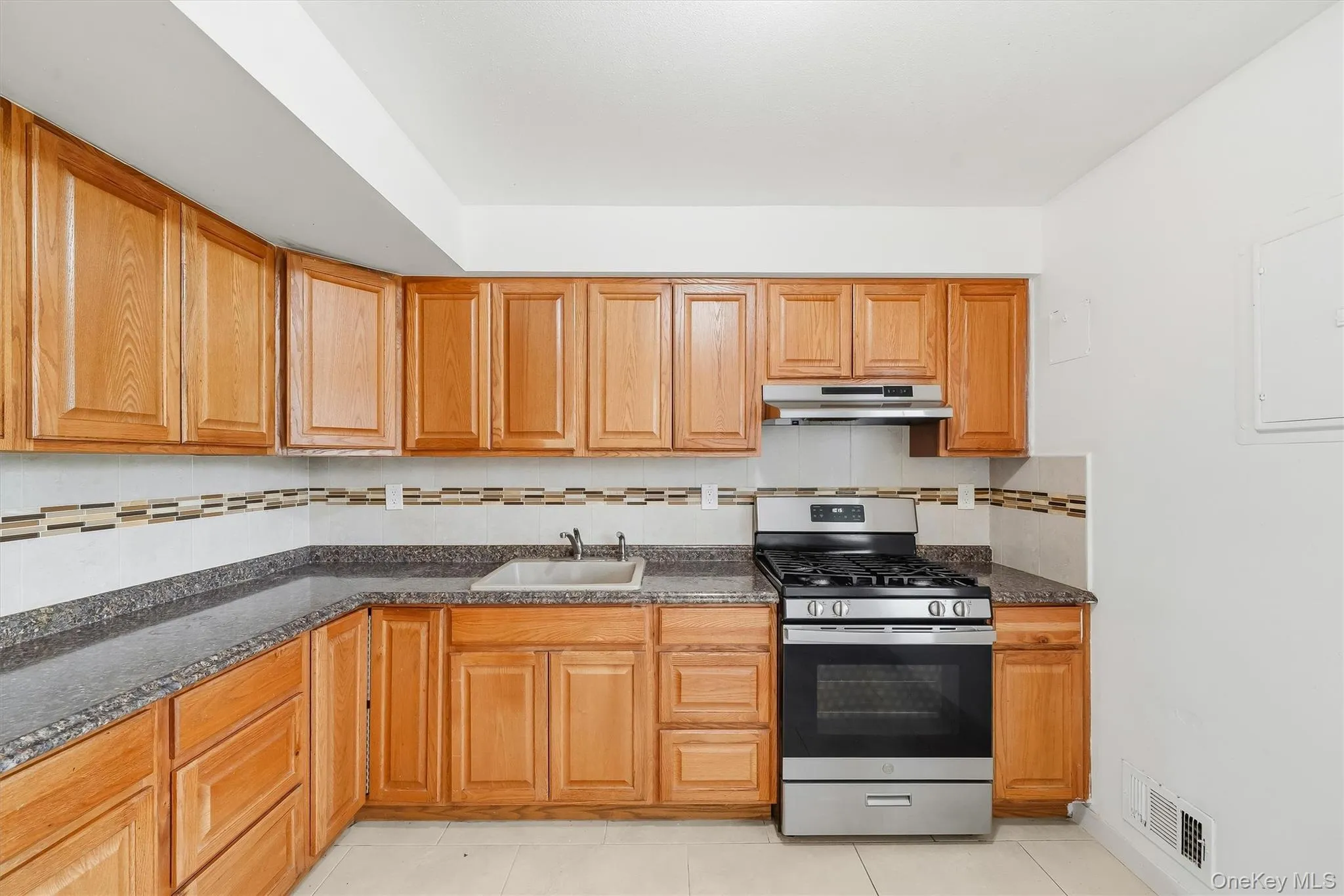 40 Silo Lane, Wallkill, NY, 3 Bedrooms Bedrooms, 6 Rooms Rooms,2 BathroomsBathrooms,Residential,For Rent,Silo,0,1051393 40 Silo Lane, Wallkill, NY, 3 Bedrooms Bedrooms, 6 Rooms Rooms,2 BathroomsBathrooms,Residential,For Rent,Silo,0,1051393
