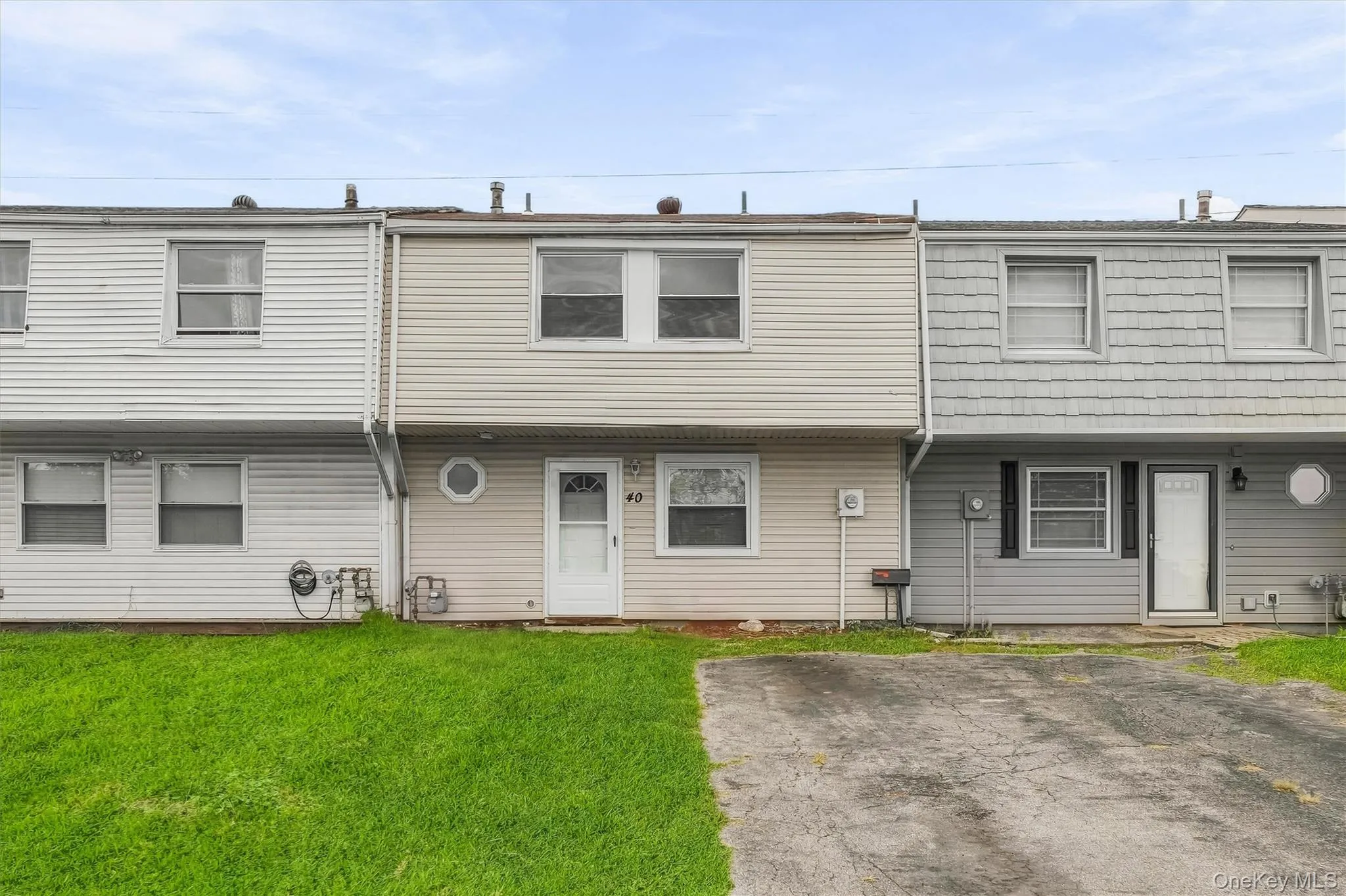 40 Silo Lane, Wallkill, NY, 3 Bedrooms Bedrooms, 6 Rooms Rooms,2 BathroomsBathrooms,Residential,For Rent,Silo,0,1051393 40 Silo Lane, Wallkill, NY, 3 Bedrooms Bedrooms, 6 Rooms Rooms,2 BathroomsBathrooms,Residential,For Rent,Silo,0,1051393