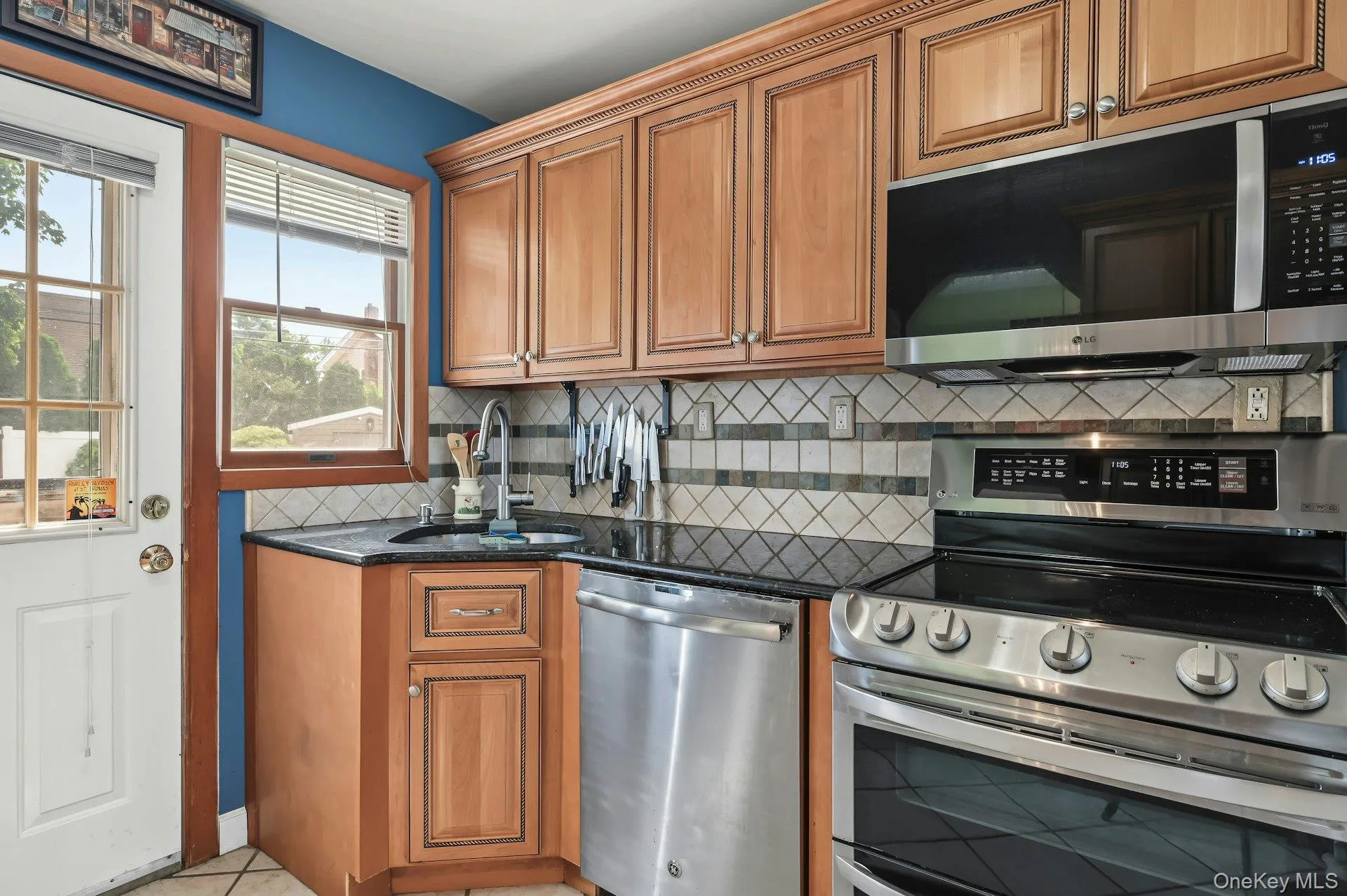 15 Scholl Drive, Oyster Bay, NY, 4 Bedrooms Bedrooms, 7 Rooms Rooms,2 BathroomsBathrooms,Residential,For Rent,Scholl,0,1051397 15 Scholl Drive, Oyster Bay, NY, 4 Bedrooms Bedrooms, 7 Rooms Rooms,2 BathroomsBathrooms,Residential,For Rent,Scholl,0,1051397