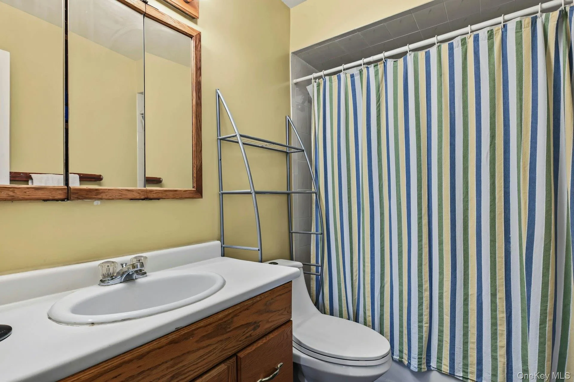 15 Scholl Drive, Oyster Bay, NY, 4 Bedrooms Bedrooms, 7 Rooms Rooms,2 BathroomsBathrooms,Residential,For Rent,Scholl,0,1051397 15 Scholl Drive, Oyster Bay, NY, 4 Bedrooms Bedrooms, 7 Rooms Rooms,2 BathroomsBathrooms,Residential,For Rent,Scholl,0,1051397