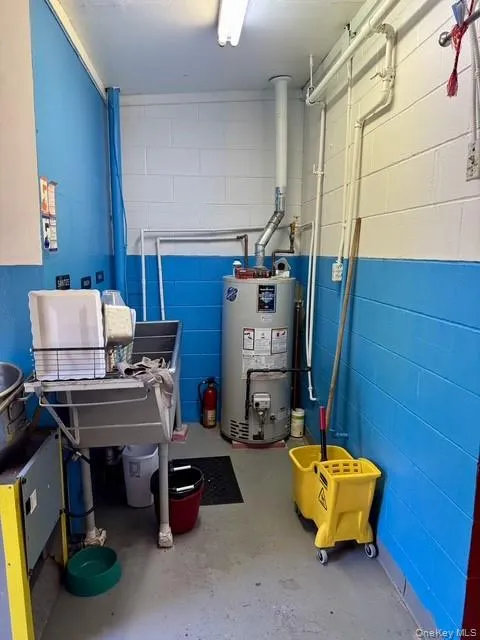 129 Lake Avenue, Middletown, NY, ,Commercial Lease,For Rent,Lake,0,1051403 129 Lake Avenue, Middletown, NY, ,Commercial Lease,For Rent,Lake,0,1051403