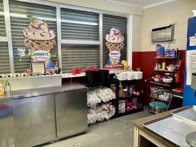 129 Lake Avenue, Middletown, NY, ,Commercial Lease,For Rent,Lake,0,1051403 129 Lake Avenue, Middletown, NY, ,Commercial Lease,For Rent,Lake,0,1051403
