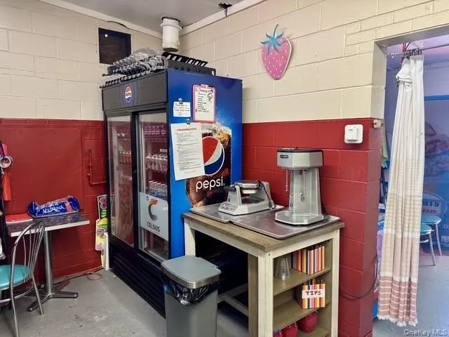 129 Lake Avenue, Middletown, NY, ,Commercial Lease,For Rent,Lake,0,1051403 129 Lake Avenue, Middletown, NY, ,Commercial Lease,For Rent,Lake,0,1051403