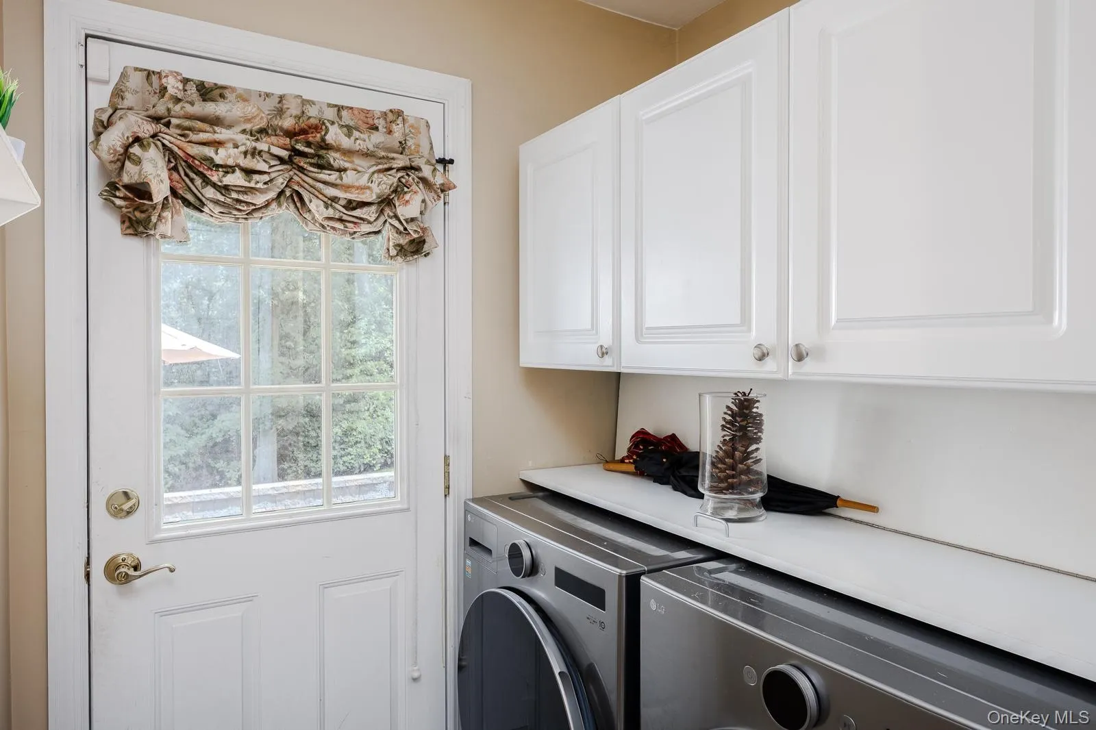 53 Upper Sheep Pasture Road, Brookhaven, NY, 4 Bedrooms Bedrooms, 7 Rooms Rooms,2 BathroomsBathrooms,Residential,For Rent,Upper Sheep Pasture,0,1051404 53 Upper Sheep Pasture Road, Brookhaven, NY, 4 Bedrooms Bedrooms, 7 Rooms Rooms,2 BathroomsBathrooms,Residential,For Rent,Upper Sheep Pasture,0,1051404