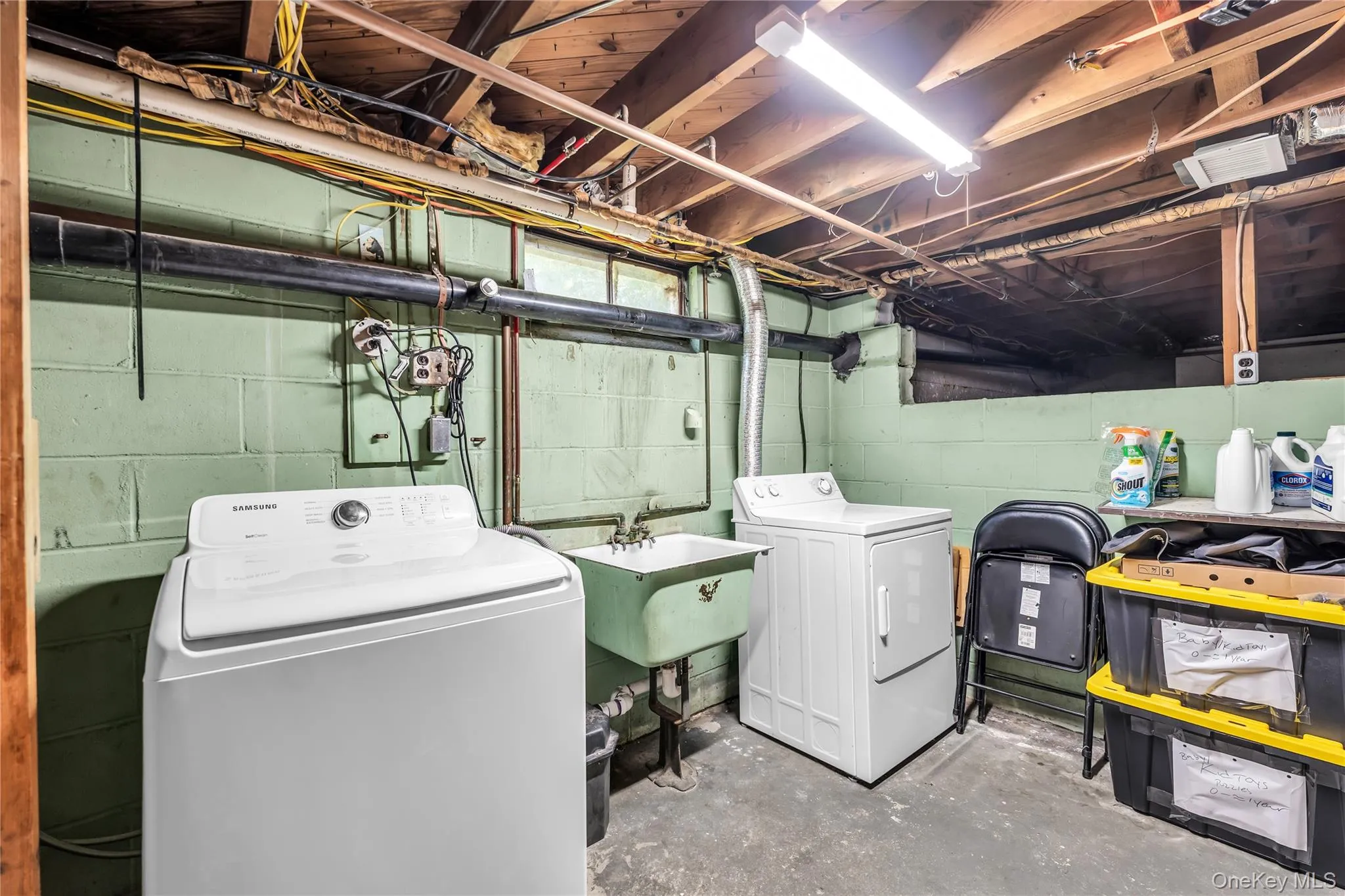 17 Hawkins Lane, Brookhaven, NY, 3 Bedrooms Bedrooms, 8 Rooms Rooms,2 BathroomsBathrooms,Residential,For Rent,Hawkins,0,1051406 17 Hawkins Lane, Brookhaven, NY, 3 Bedrooms Bedrooms, 8 Rooms Rooms,2 BathroomsBathrooms,Residential,For Rent,Hawkins,0,1051406