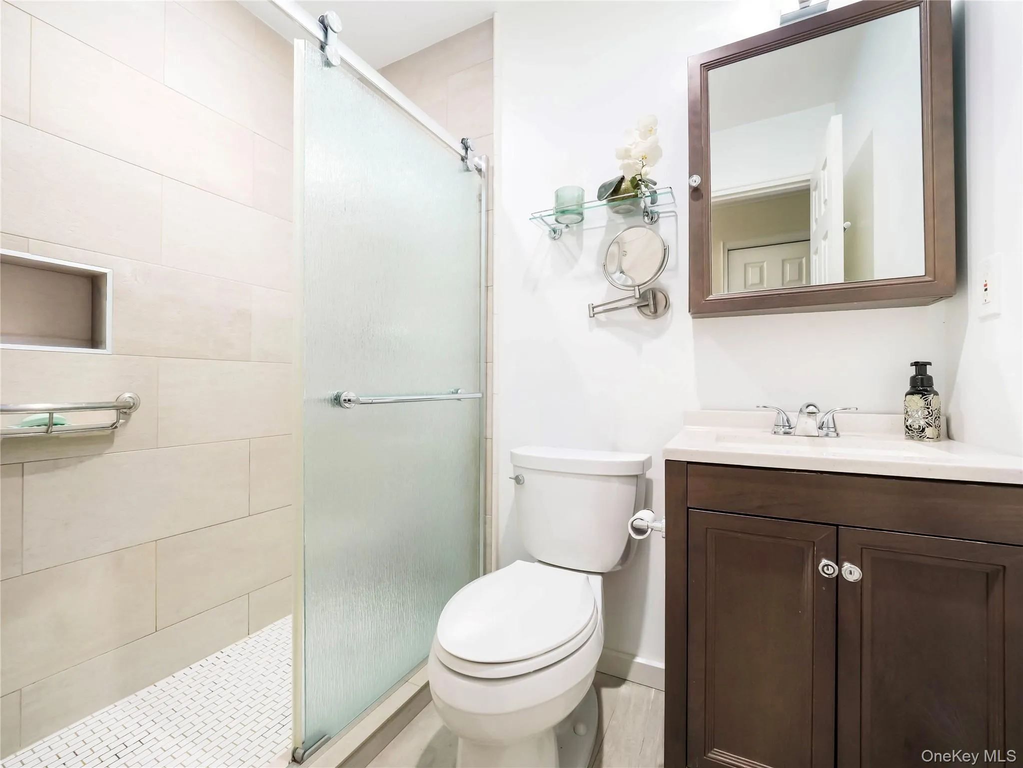 461 Sierra Vista Lane, Clarkstown, NY, 1 Bedroom Bedrooms, 4 Rooms Rooms,1 BathroomBathrooms,Residential,For Rent,Sierra Vista,0,1051411 461 Sierra Vista Lane, Clarkstown, NY, 1 Bedroom Bedrooms, 4 Rooms Rooms,1 BathroomBathrooms,Residential,For Rent,Sierra Vista,0,1051411