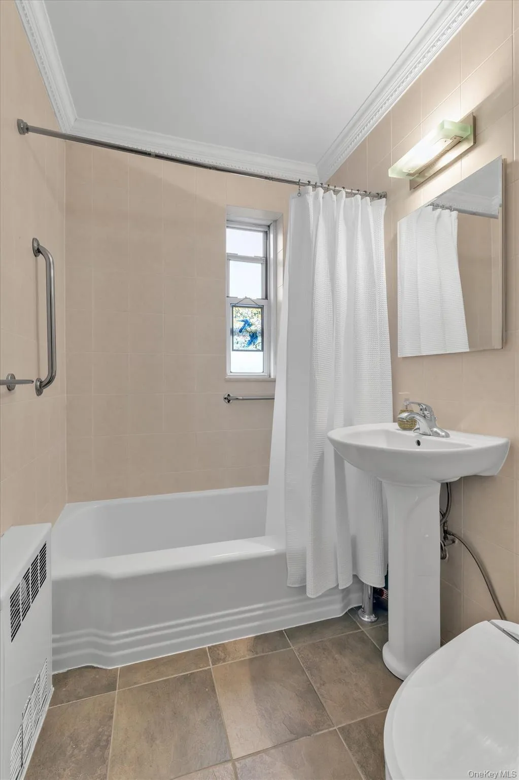 83-33 Austin Street, New York, NY, 2 Bedrooms Bedrooms, 5 Rooms Rooms,1 BathroomBathrooms,Residential,For Rent,Austin,0,1051412 83-33 Austin Street, New York, NY, 2 Bedrooms Bedrooms, 5 Rooms Rooms,1 BathroomBathrooms,Residential,For Rent,Austin,0,1051412