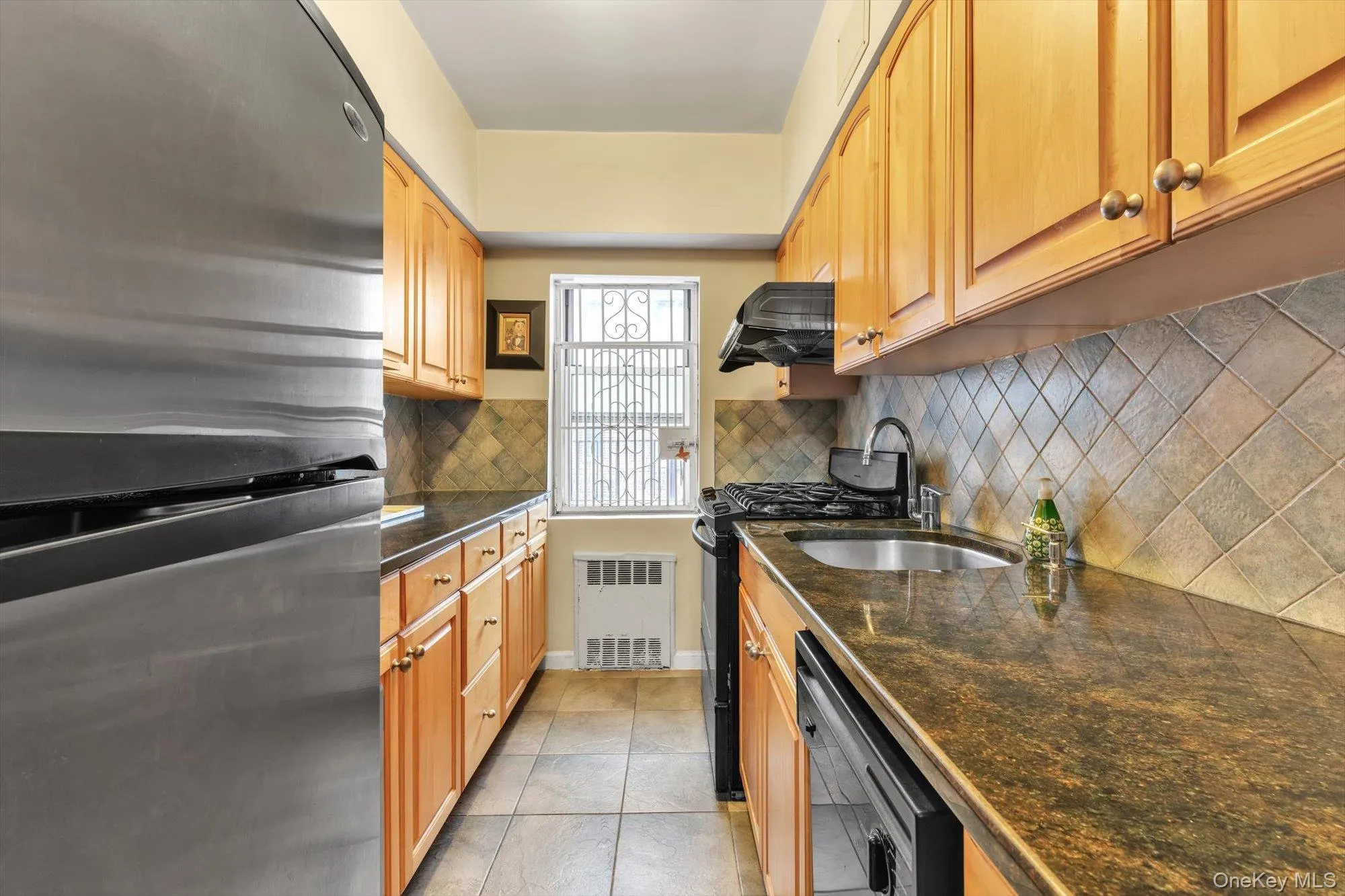 83-33 Austin Street, New York, NY, 2 Bedrooms Bedrooms, 5 Rooms Rooms,1 BathroomBathrooms,Residential,For Rent,Austin,0,1051412 83-33 Austin Street, New York, NY, 2 Bedrooms Bedrooms, 5 Rooms Rooms,1 BathroomBathrooms,Residential,For Rent,Austin,0,1051412