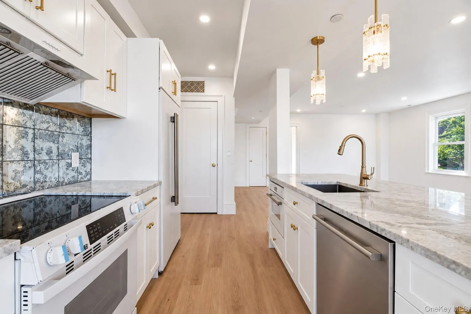 35 Broadway, Greenburgh, NY, 3 Bedrooms Bedrooms, 6 Rooms Rooms,1 BathroomBathrooms,Residential Lease,For Rent,Broadway,0,1051414 35 Broadway, Greenburgh, NY, 3 Bedrooms Bedrooms, 6 Rooms Rooms,1 BathroomBathrooms,Residential Lease,For Rent,Broadway,0,1051414