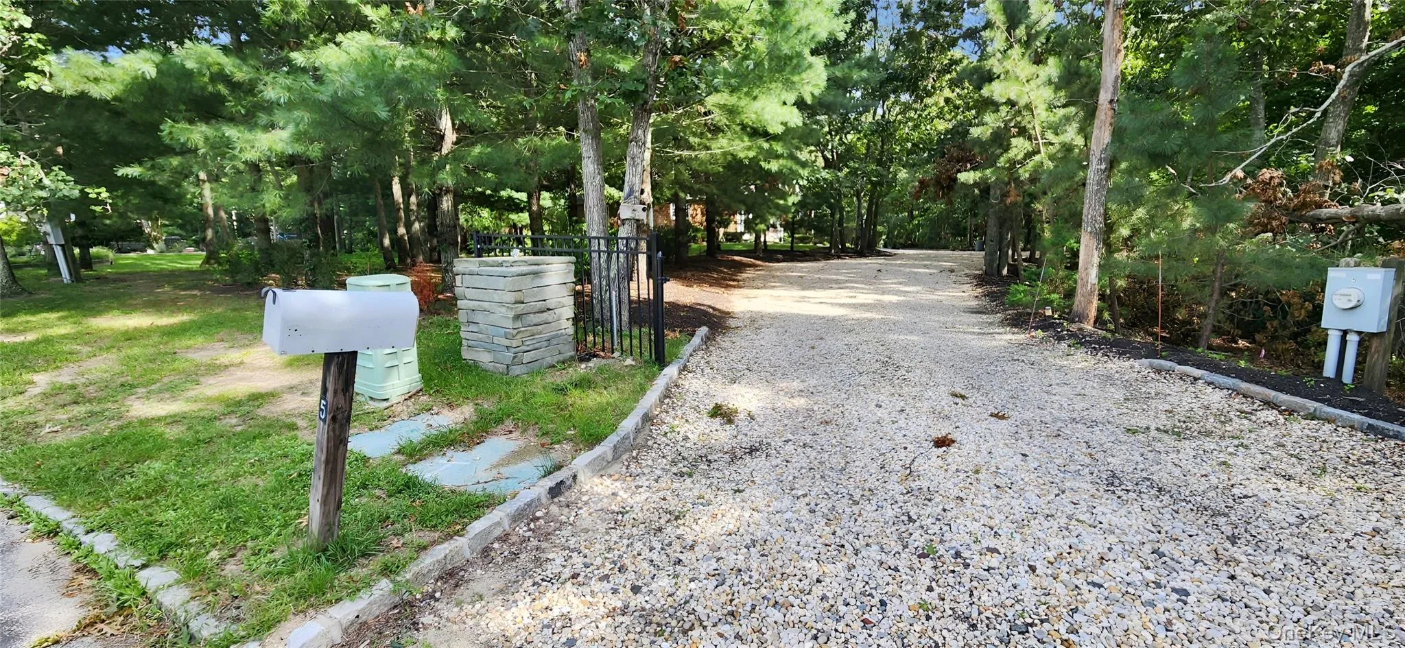 5 Emily Court, Southampton, NY, 5 Bedrooms Bedrooms, 8 Rooms Rooms,3 BathroomsBathrooms,Residential,For Rent,Emily,0,1051417 5 Emily Court, Southampton, NY, 5 Bedrooms Bedrooms, 8 Rooms Rooms,3 BathroomsBathrooms,Residential,For Rent,Emily,0,1051417