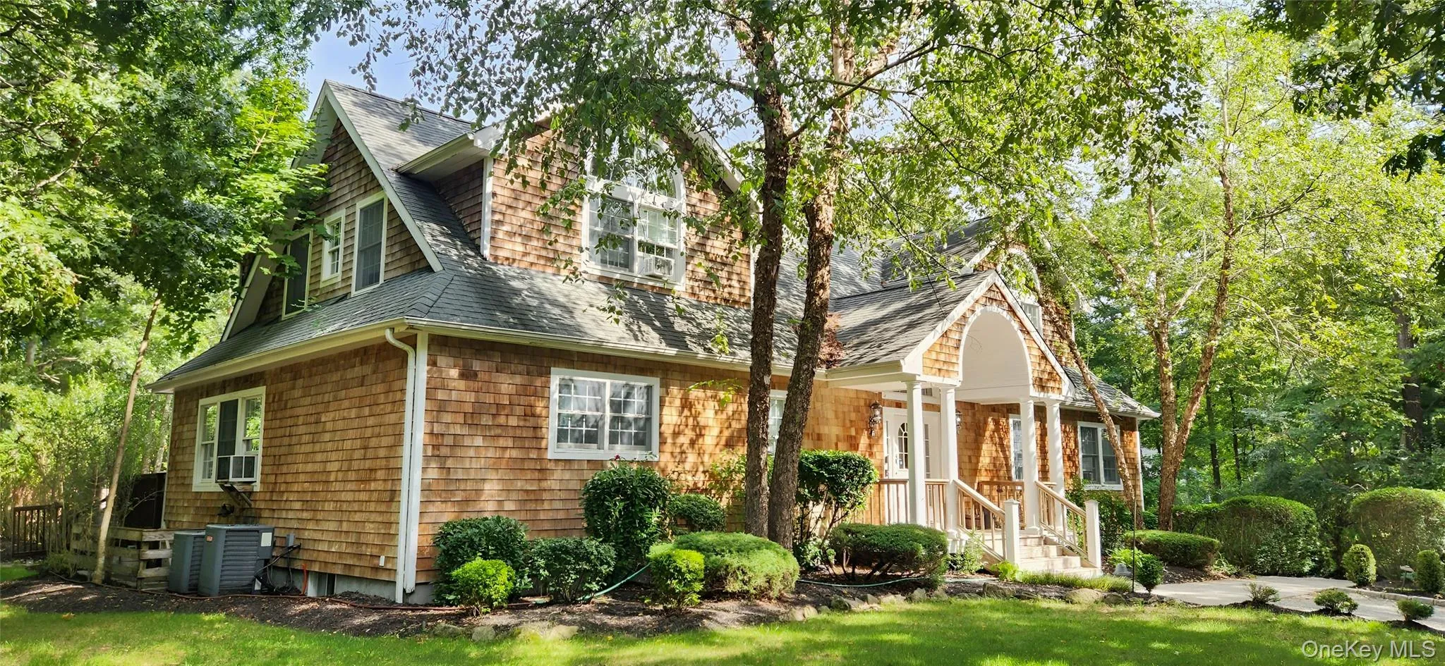 5 Emily Court, Southampton, NY, 5 Bedrooms Bedrooms, 8 Rooms Rooms,3 BathroomsBathrooms,Residential,For Rent,Emily,0,1051417 5 Emily Court, Southampton, NY, 5 Bedrooms Bedrooms, 8 Rooms Rooms,3 BathroomsBathrooms,Residential,For Rent,Emily,0,1051417