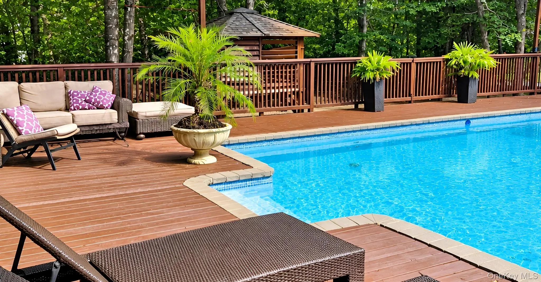 5 Emily Court, Southampton, NY, 5 Bedrooms Bedrooms, 8 Rooms Rooms,3 BathroomsBathrooms,Residential,For Rent,Emily,0,1051417 5 Emily Court, Southampton, NY, 5 Bedrooms Bedrooms, 8 Rooms Rooms,3 BathroomsBathrooms,Residential,For Rent,Emily,0,1051417