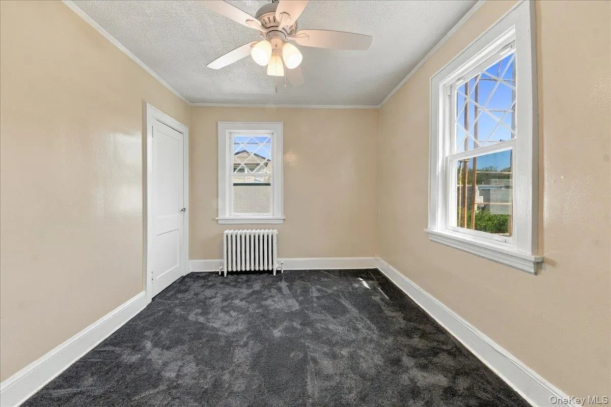 448 Fourth Avenue, Pelham, NY, 3 Bedrooms Bedrooms, 5 Rooms Rooms,1 BathroomBathrooms,Residential Lease,For Rent,Fourth Avenue,0,1051418 448 Fourth Avenue, Pelham, NY, 3 Bedrooms Bedrooms, 5 Rooms Rooms,1 BathroomBathrooms,Residential Lease,For Rent,Fourth Avenue,0,1051418