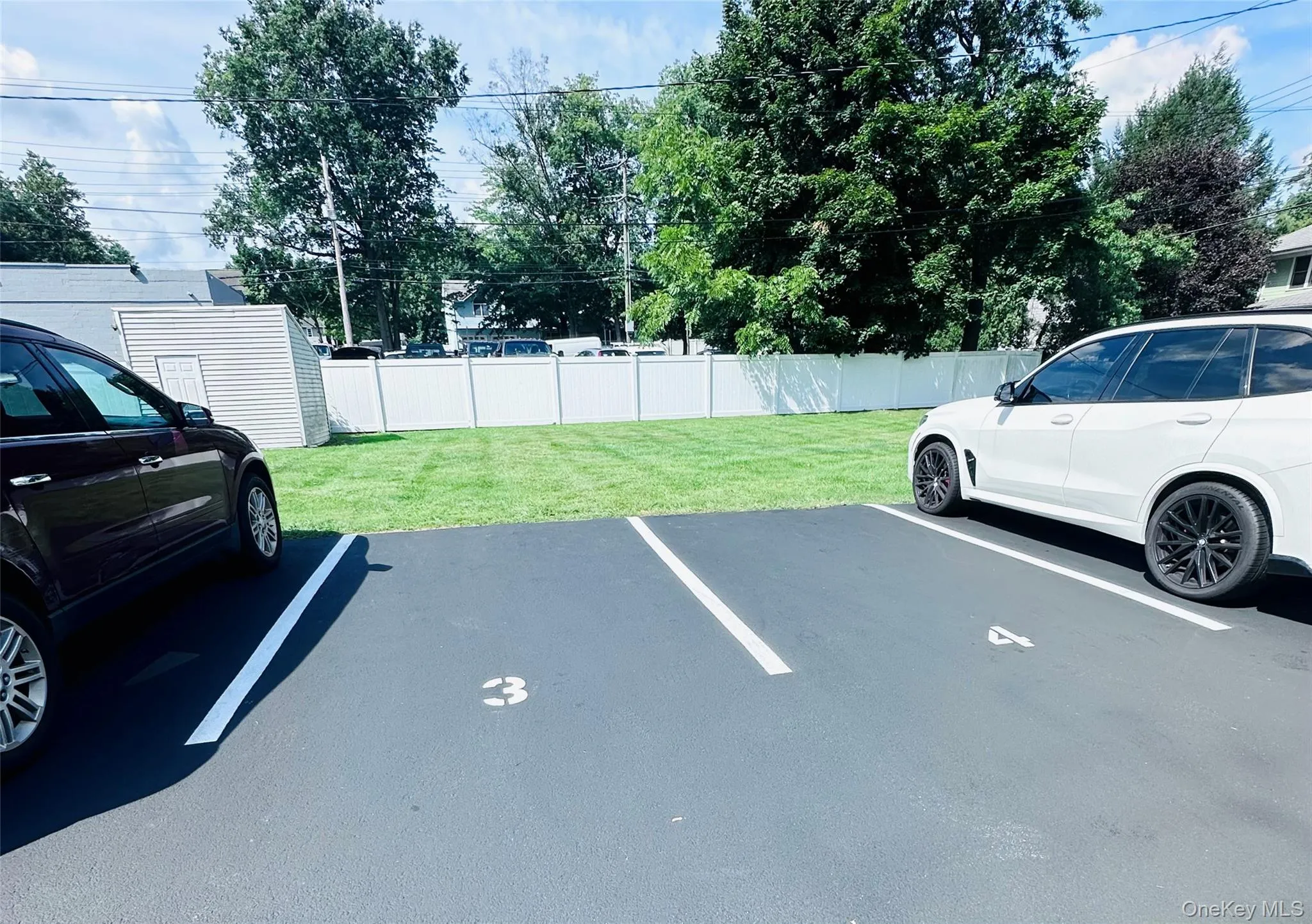 2 assigned privat parking spots on the property 2 assigned privat parking spots on the property