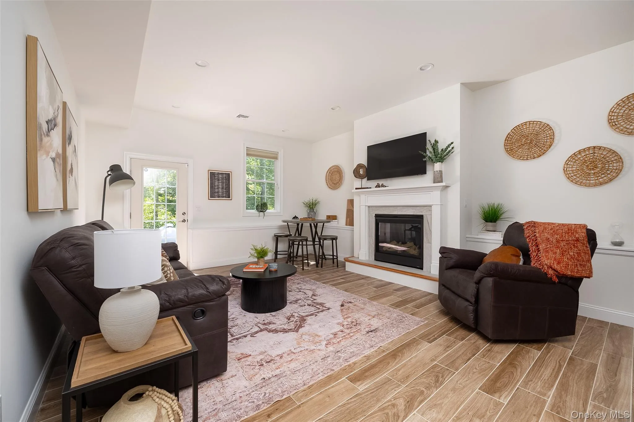 327 Commons Road, Clermont, NY, 4 Bedrooms Bedrooms, 11 Rooms Rooms,3 BathroomsBathrooms,Residential,For Rent,Commons,0,1051421 327 Commons Road, Clermont, NY, 4 Bedrooms Bedrooms, 11 Rooms Rooms,3 BathroomsBathrooms,Residential,For Rent,Commons,0,1051421