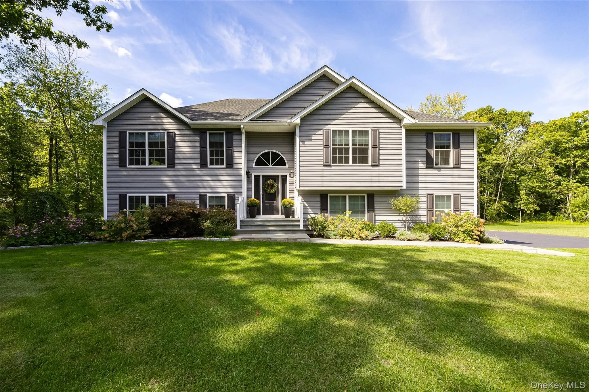 327 Commons Road, Clermont, NY, 4 Bedrooms Bedrooms, 11 Rooms Rooms,3 BathroomsBathrooms,Residential,For Rent,Commons,0,1051421 327 Commons Road, Clermont, NY, 4 Bedrooms Bedrooms, 11 Rooms Rooms,3 BathroomsBathrooms,Residential,For Rent,Commons,0,1051421