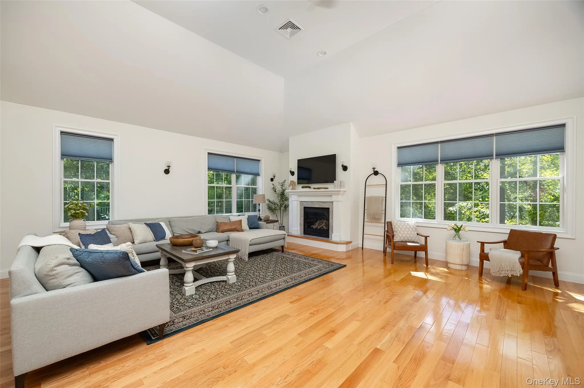 327 Commons Road, Clermont, NY, 4 Bedrooms Bedrooms, 11 Rooms Rooms,3 BathroomsBathrooms,Residential,For Rent,Commons,0,1051421 327 Commons Road, Clermont, NY, 4 Bedrooms Bedrooms, 11 Rooms Rooms,3 BathroomsBathrooms,Residential,For Rent,Commons,0,1051421
