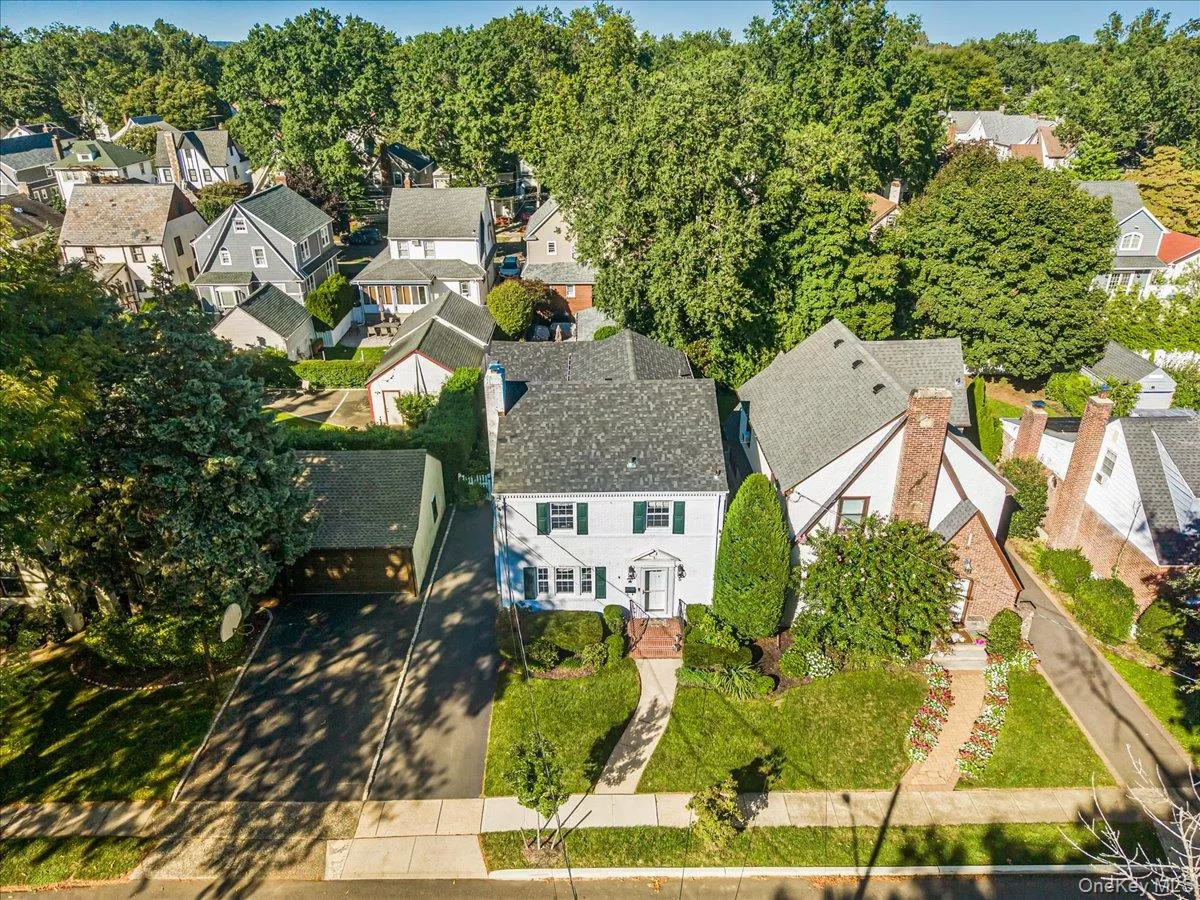 5 Ash Street, Hempstead, NY, 4 Bedrooms Bedrooms, 8 Rooms Rooms,2 BathroomsBathrooms,Residential,For Rent,Ash,0,1051422 5 Ash Street, Hempstead, NY, 4 Bedrooms Bedrooms, 8 Rooms Rooms,2 BathroomsBathrooms,Residential,For Rent,Ash,0,1051422
