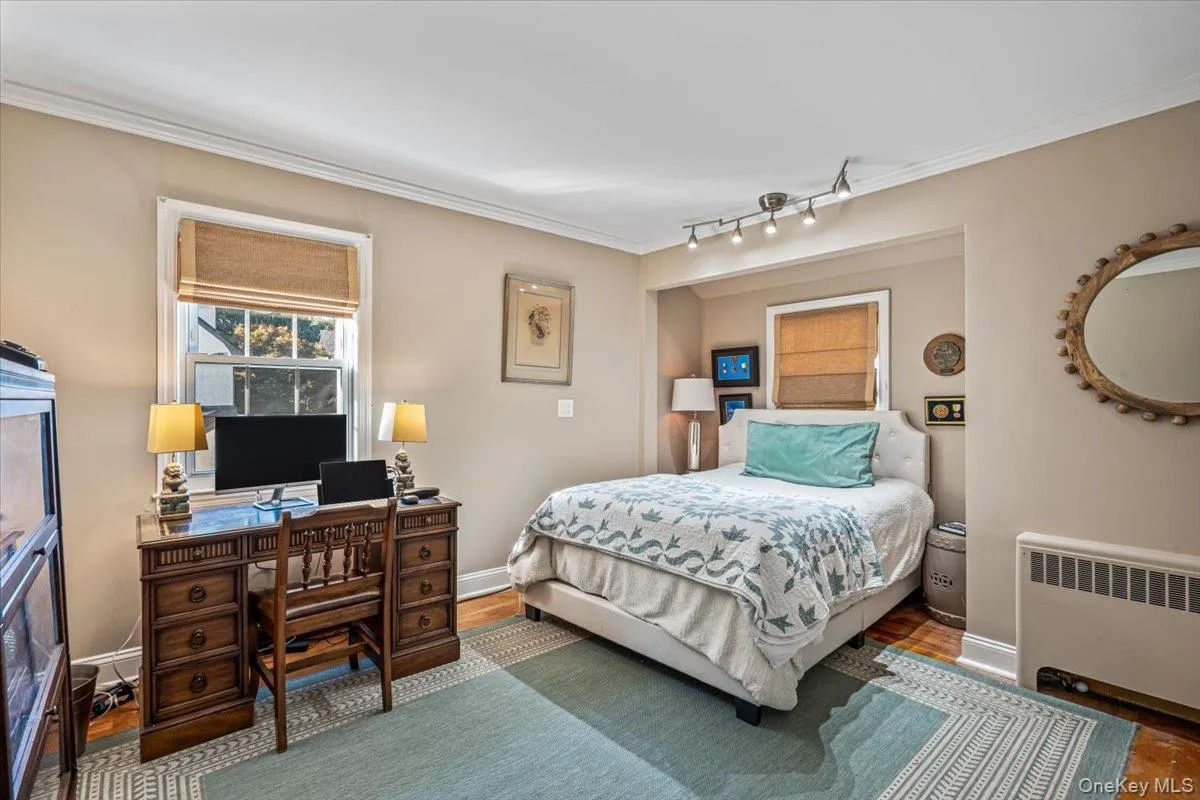 5 Ash Street, Hempstead, NY, 4 Bedrooms Bedrooms, 8 Rooms Rooms,2 BathroomsBathrooms,Residential,For Rent,Ash,0,1051422 5 Ash Street, Hempstead, NY, 4 Bedrooms Bedrooms, 8 Rooms Rooms,2 BathroomsBathrooms,Residential,For Rent,Ash,0,1051422
