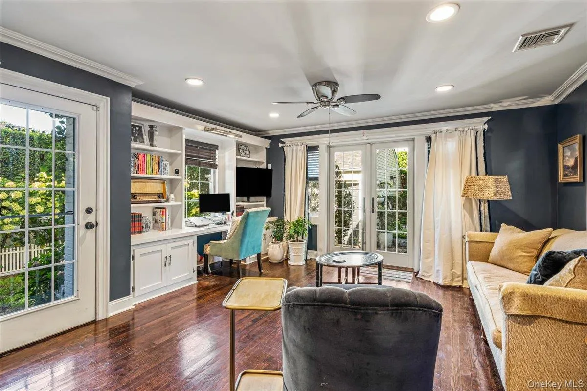 5 Ash Street, Hempstead, NY, 4 Bedrooms Bedrooms, 8 Rooms Rooms,2 BathroomsBathrooms,Residential,For Rent,Ash,0,1051422 5 Ash Street, Hempstead, NY, 4 Bedrooms Bedrooms, 8 Rooms Rooms,2 BathroomsBathrooms,Residential,For Rent,Ash,0,1051422