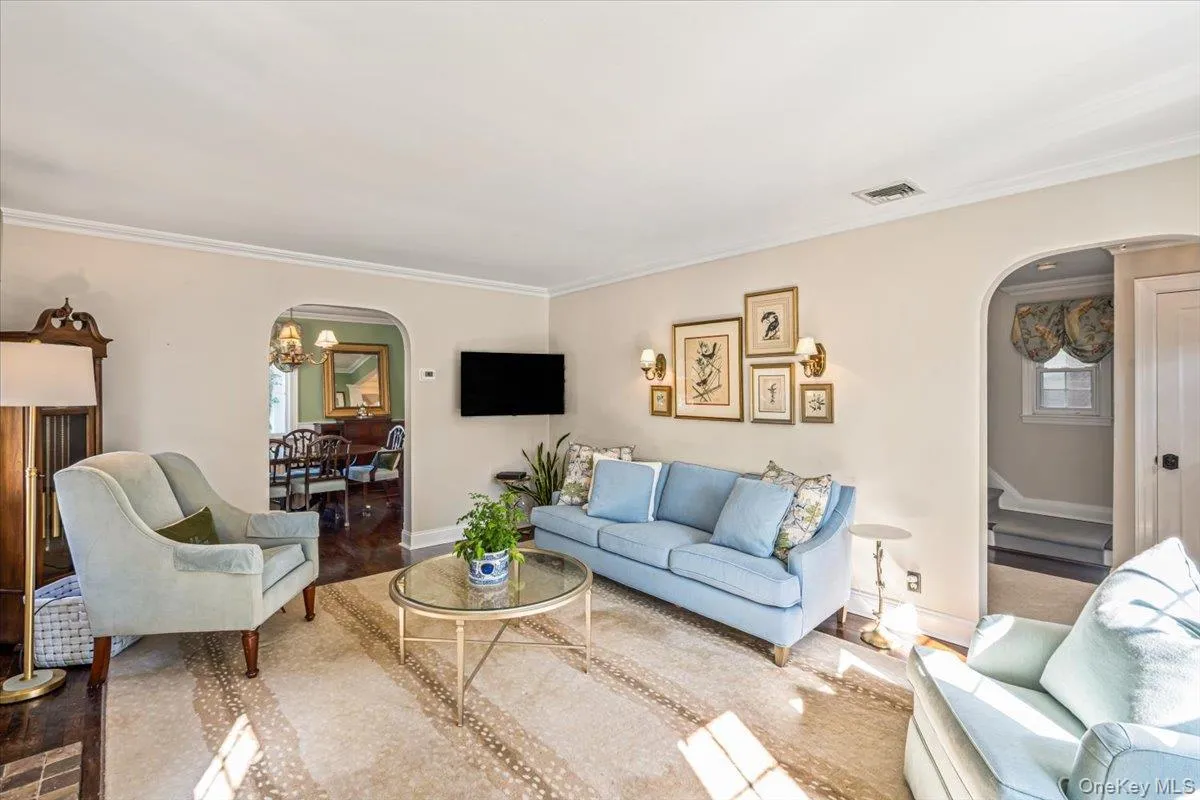 5 Ash Street, Hempstead, NY, 4 Bedrooms Bedrooms, 8 Rooms Rooms,2 BathroomsBathrooms,Residential,For Rent,Ash,0,1051422 5 Ash Street, Hempstead, NY, 4 Bedrooms Bedrooms, 8 Rooms Rooms,2 BathroomsBathrooms,Residential,For Rent,Ash,0,1051422