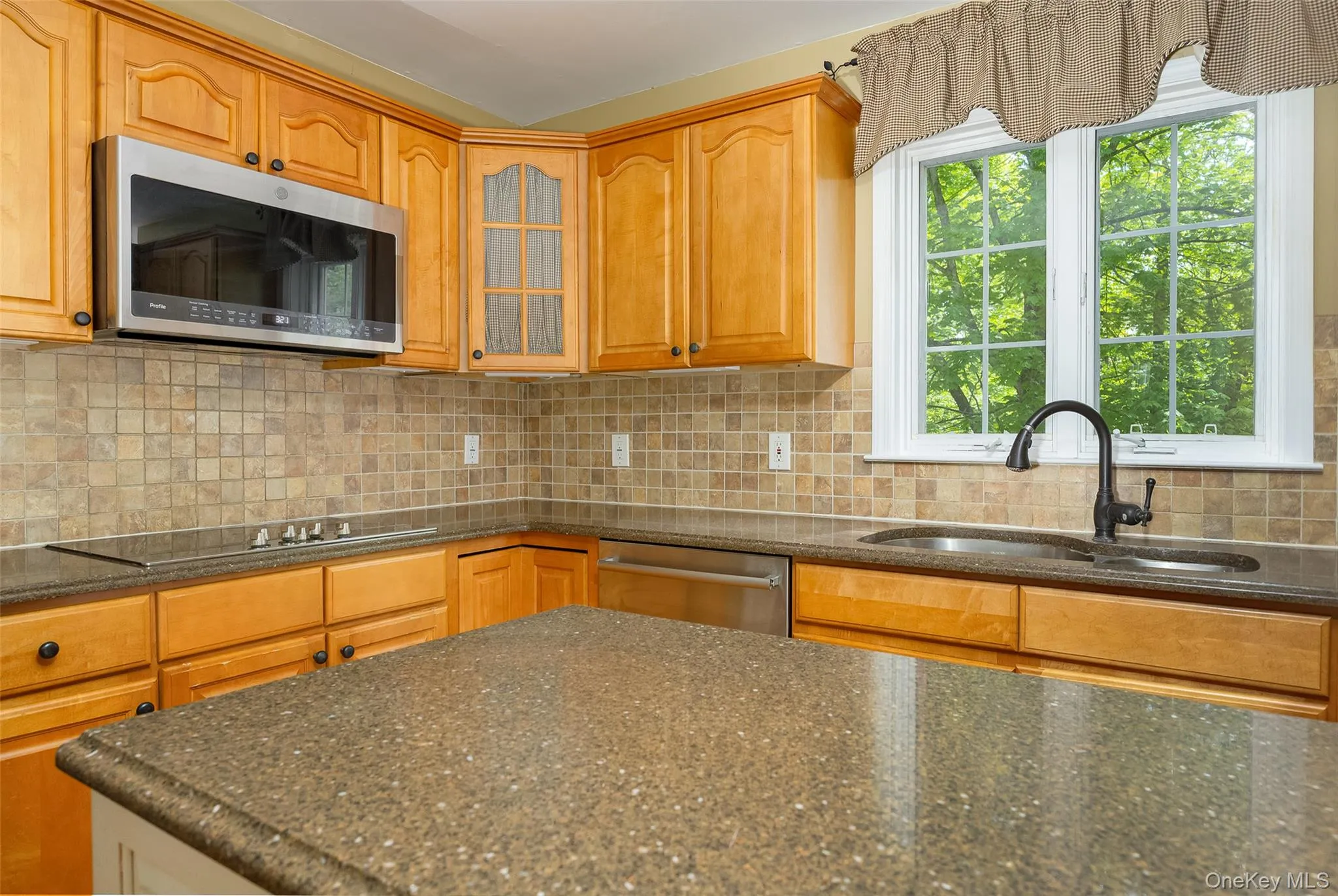 76 Rockledge Drive, La Grange, NY, 4 Bedrooms Bedrooms, 10 Rooms Rooms,2 BathroomsBathrooms,Residential,For Rent,Rockledge,0,1051434 76 Rockledge Drive, La Grange, NY, 4 Bedrooms Bedrooms, 10 Rooms Rooms,2 BathroomsBathrooms,Residential,For Rent,Rockledge,0,1051434