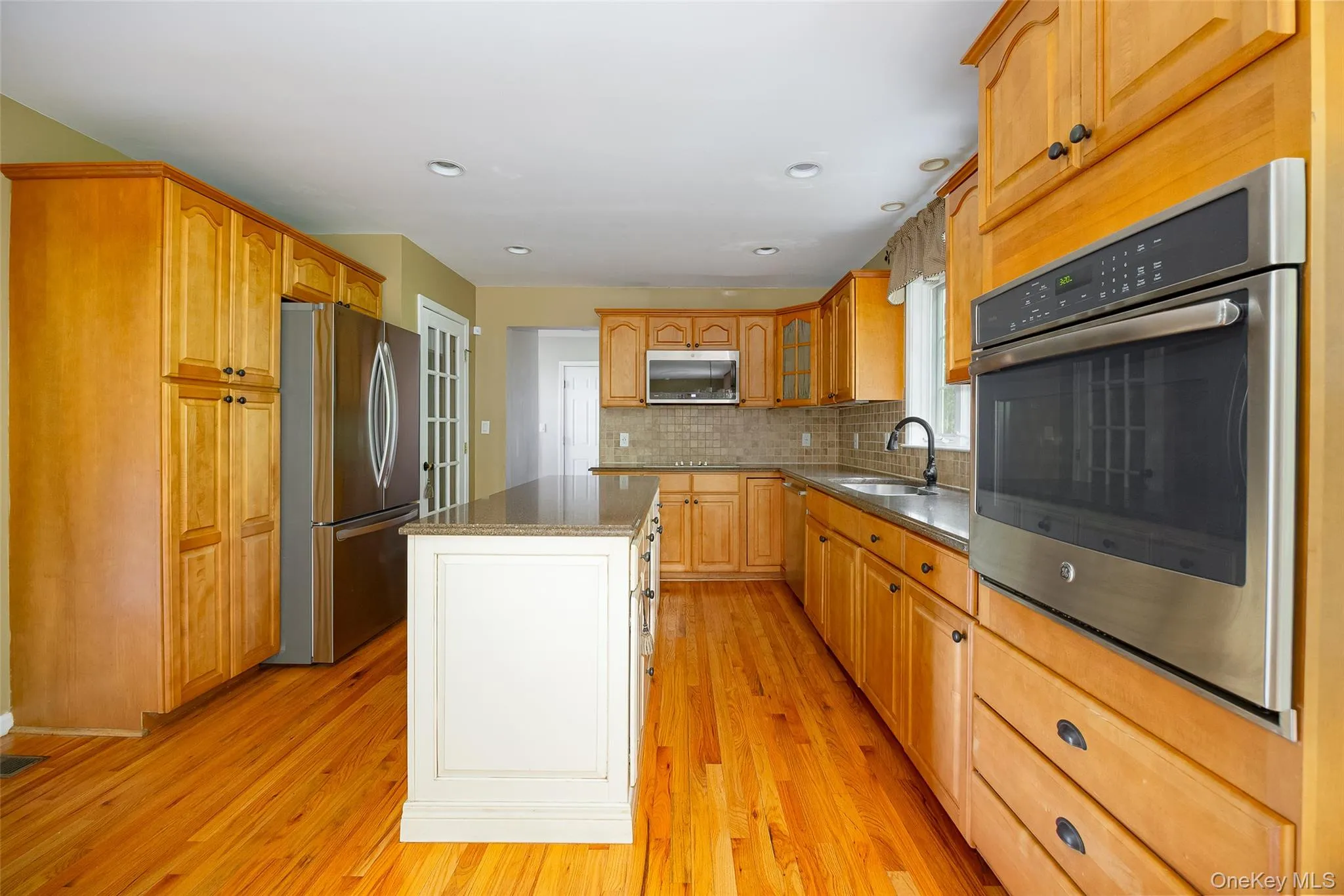 76 Rockledge Drive, La Grange, NY, 4 Bedrooms Bedrooms, 10 Rooms Rooms,2 BathroomsBathrooms,Residential,For Rent,Rockledge,0,1051434 76 Rockledge Drive, La Grange, NY, 4 Bedrooms Bedrooms, 10 Rooms Rooms,2 BathroomsBathrooms,Residential,For Rent,Rockledge,0,1051434