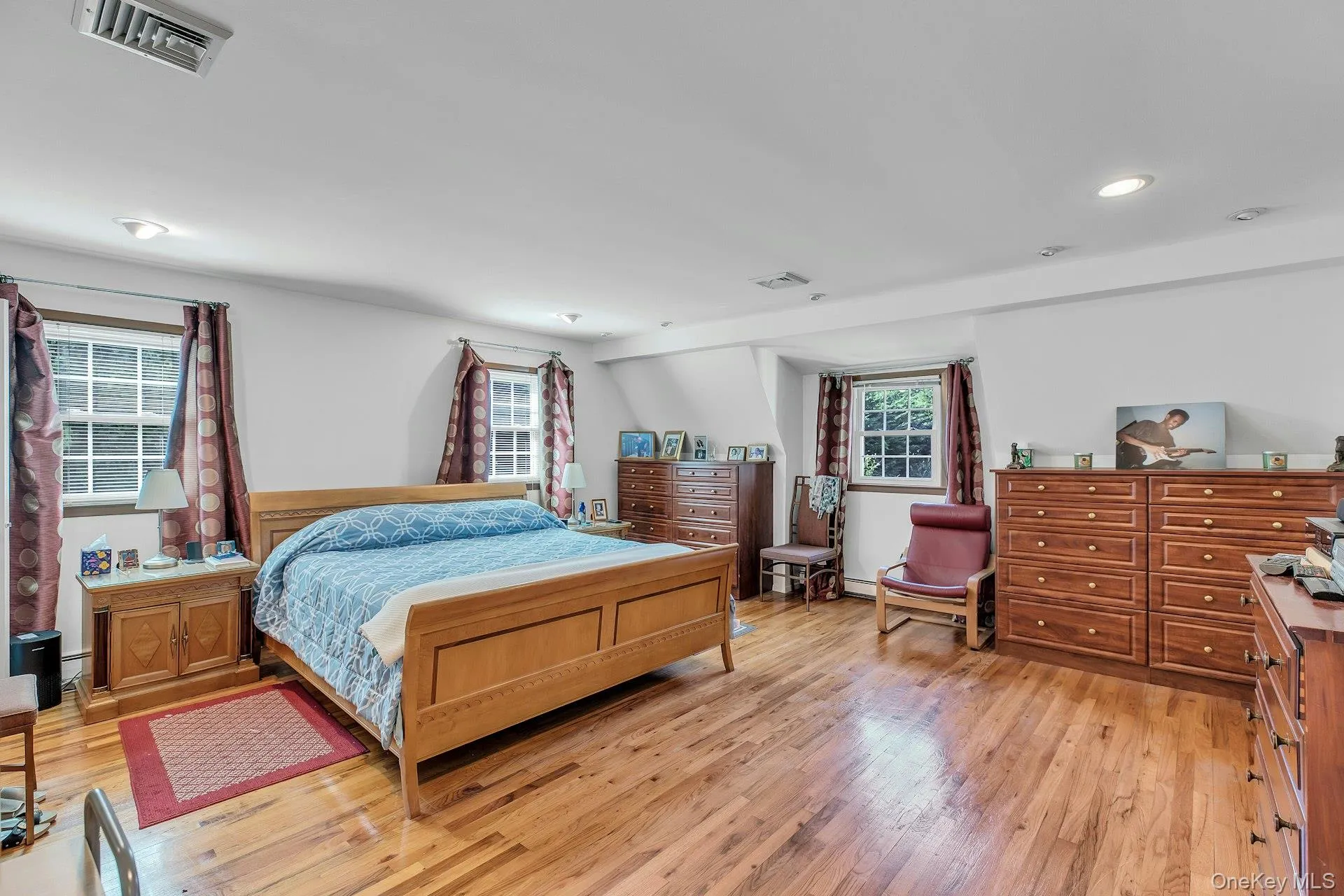 64 Amy Drive, Islip, NY, 5 Bedrooms Bedrooms, 9 Rooms Rooms,2 BathroomsBathrooms,Residential,For Rent,Amy,0,1051436 64 Amy Drive, Islip, NY, 5 Bedrooms Bedrooms, 9 Rooms Rooms,2 BathroomsBathrooms,Residential,For Rent,Amy,0,1051436
