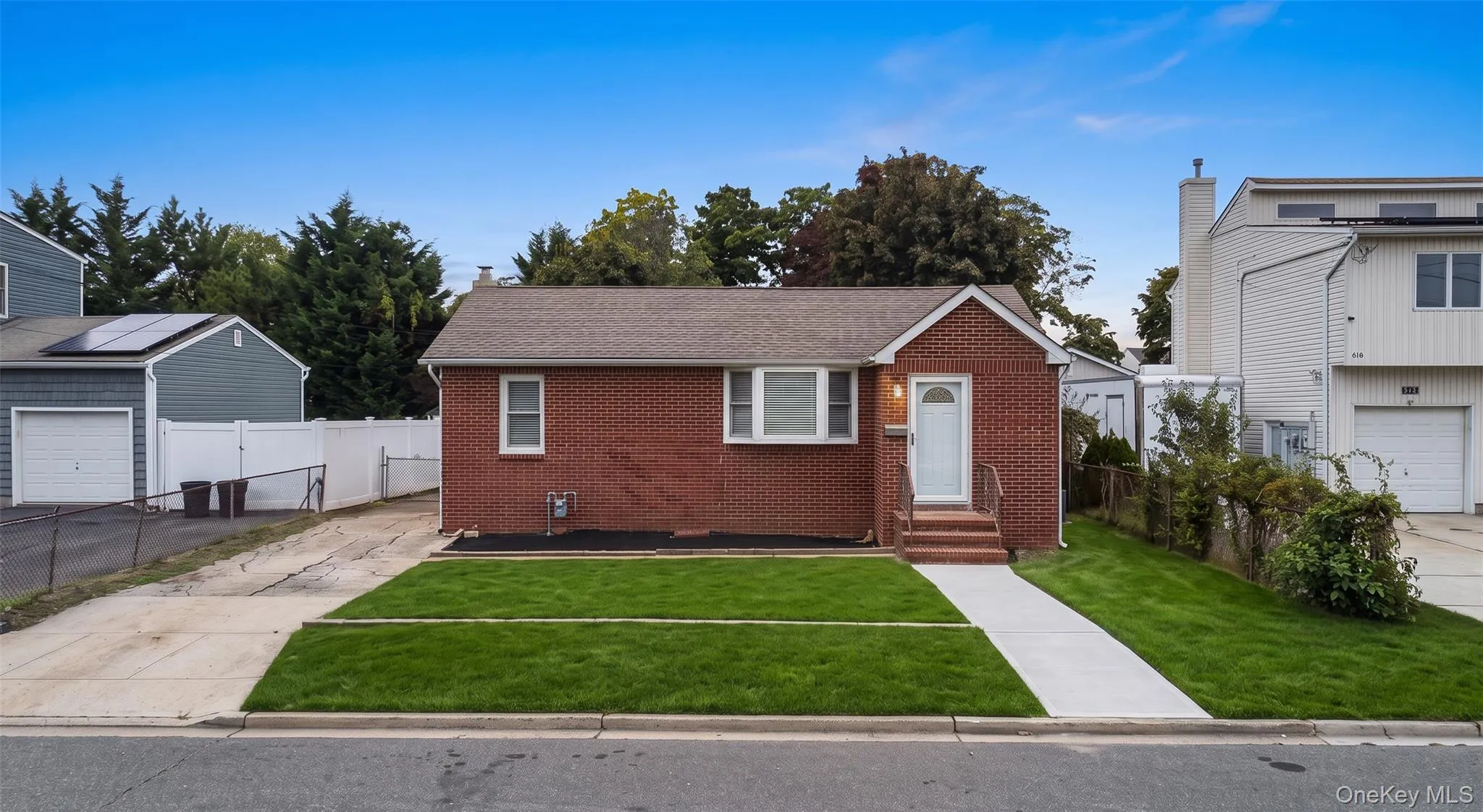 410 10th Street, West Babylon, NY, 2 Bedrooms Bedrooms, 5 Rooms Rooms,1 BathroomBathrooms,Residential,For Rent,10th,0,1051439 410 10th Street, West Babylon, NY, 2 Bedrooms Bedrooms, 5 Rooms Rooms,1 BathroomBathrooms,Residential,For Rent,10th,0,1051439