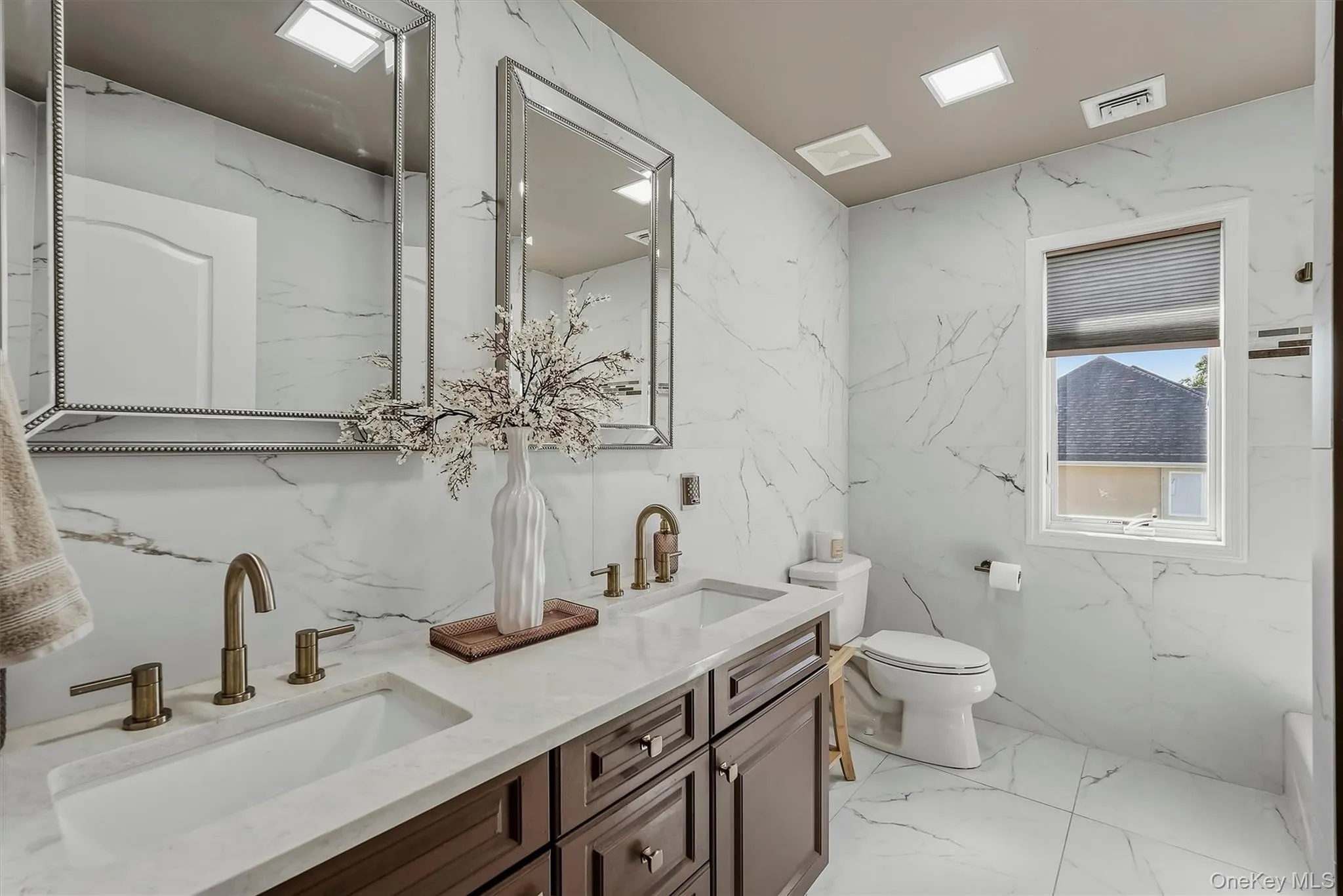 18 King Arthur Court, Clarkstown, NY, 6 Bedrooms Bedrooms, 19 Rooms Rooms,5 BathroomsBathrooms,Residential,For Rent,King Arthur,0,1051444 18 King Arthur Court, Clarkstown, NY, 6 Bedrooms Bedrooms, 19 Rooms Rooms,5 BathroomsBathrooms,Residential,For Rent,King Arthur,0,1051444