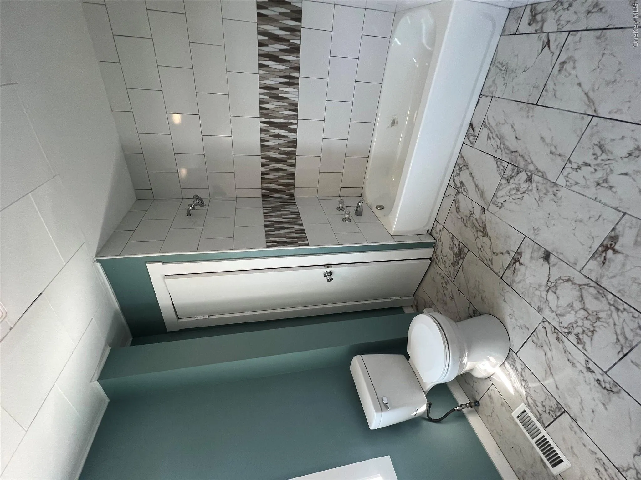 20 Broome Street, Port Jervis, NY, 3 Bedrooms Bedrooms, 7 Rooms Rooms,1 BathroomBathrooms,Residential Lease,For Rent,Broome,0,1051445 20 Broome Street, Port Jervis, NY, 3 Bedrooms Bedrooms, 7 Rooms Rooms,1 BathroomBathrooms,Residential Lease,For Rent,Broome,0,1051445