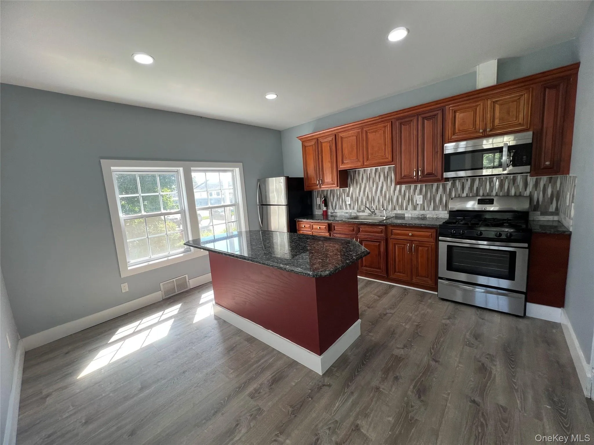 20 Broome Street, Port Jervis, NY, 3 Bedrooms Bedrooms, 7 Rooms Rooms,1 BathroomBathrooms,Residential Lease,For Rent,Broome,0,1051445 20 Broome Street, Port Jervis, NY, 3 Bedrooms Bedrooms, 7 Rooms Rooms,1 BathroomBathrooms,Residential Lease,For Rent,Broome,0,1051445