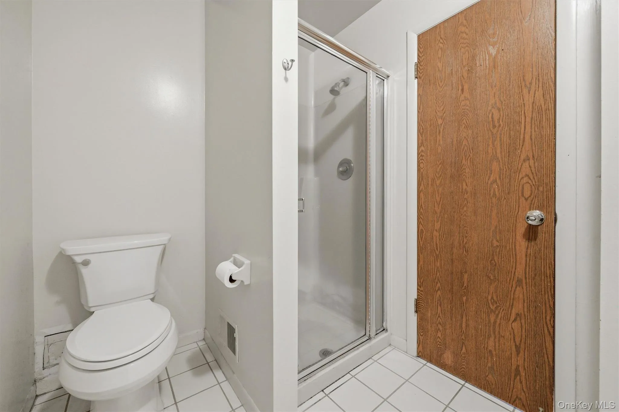 6 Ryan Court, Clarkstown, NY, 2 Bedrooms Bedrooms, 6 Rooms Rooms,2 BathroomsBathrooms,Residential,For Rent,Ryan,0,1051447 6 Ryan Court, Clarkstown, NY, 2 Bedrooms Bedrooms, 6 Rooms Rooms,2 BathroomsBathrooms,Residential,For Rent,Ryan,0,1051447