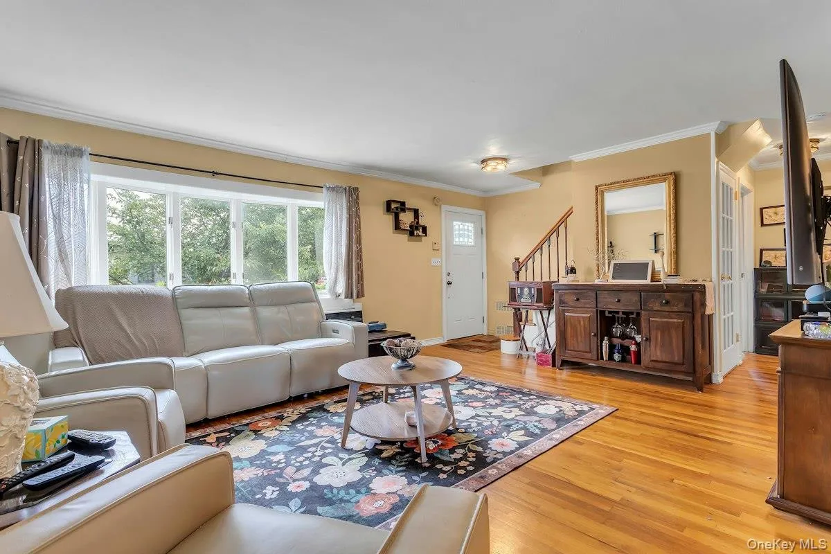 8 Summit Drive, Oyster Bay, NY, 4 Bedrooms Bedrooms, 7 Rooms Rooms,2 BathroomsBathrooms,Residential,For Rent,Summit,0,1051448 8 Summit Drive, Oyster Bay, NY, 4 Bedrooms Bedrooms, 7 Rooms Rooms,2 BathroomsBathrooms,Residential,For Rent,Summit,0,1051448