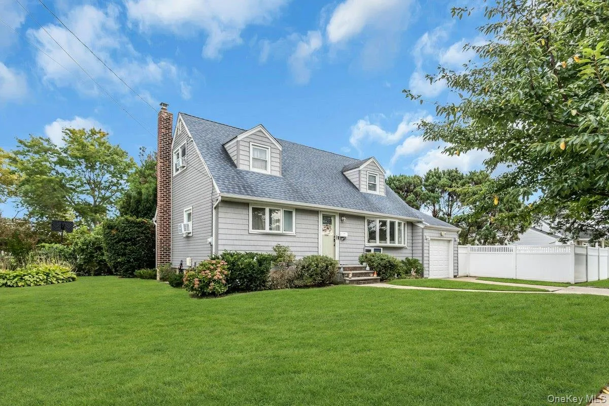 8 Summit Drive, Oyster Bay, NY, 4 Bedrooms Bedrooms, 7 Rooms Rooms,2 BathroomsBathrooms,Residential,For Rent,Summit,0,1051448 8 Summit Drive, Oyster Bay, NY, 4 Bedrooms Bedrooms, 7 Rooms Rooms,2 BathroomsBathrooms,Residential,For Rent,Summit,0,1051448